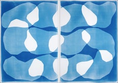 Dittico di ovali Zig Zag, monotipi in cianotipia dai toni blu, forme organiche fluttuanti
