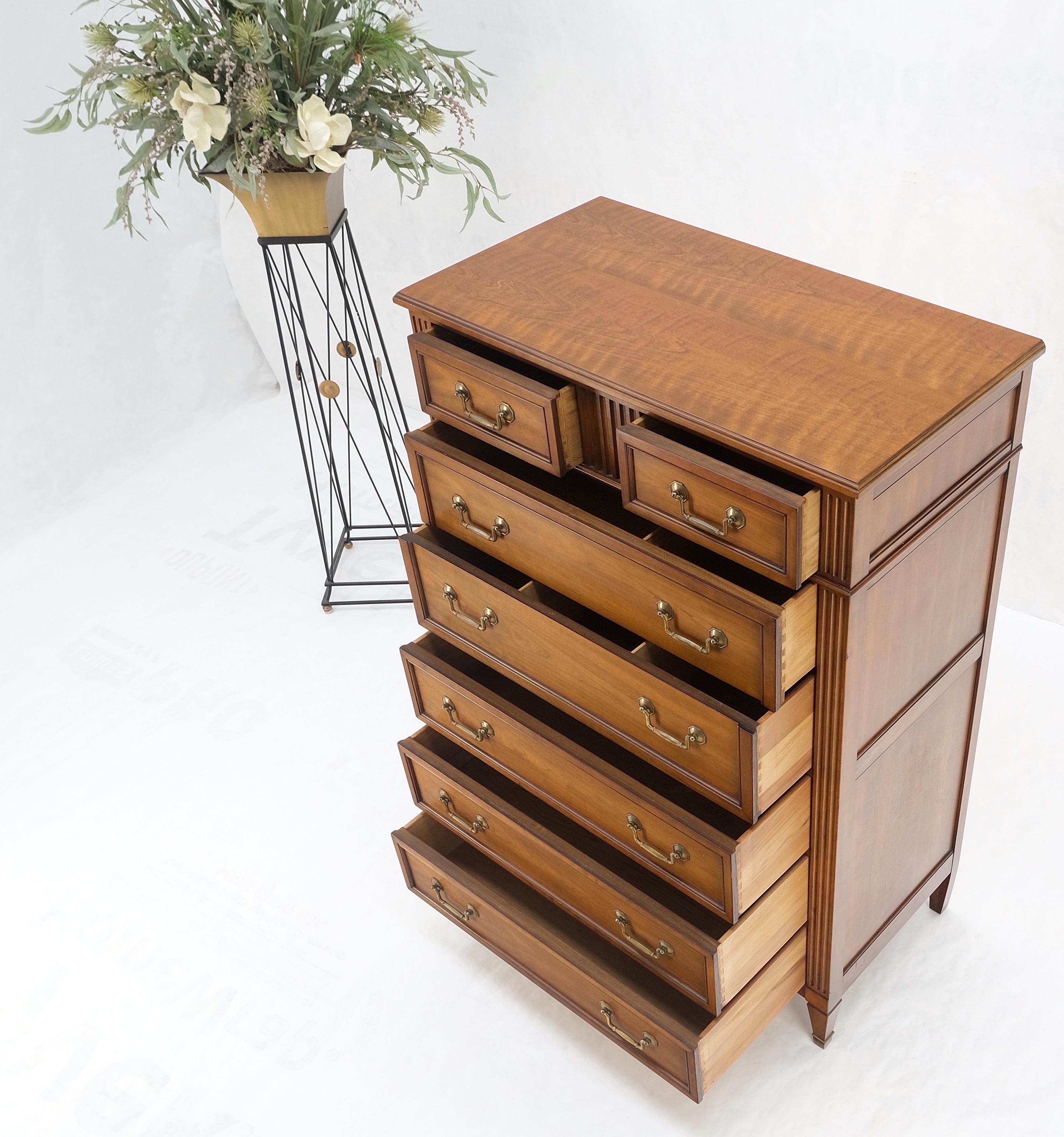 Kindel 7 cassetti in legno di frutta con tiranti a goccia in ottone, cassettiera alta Mint! in vendita 10