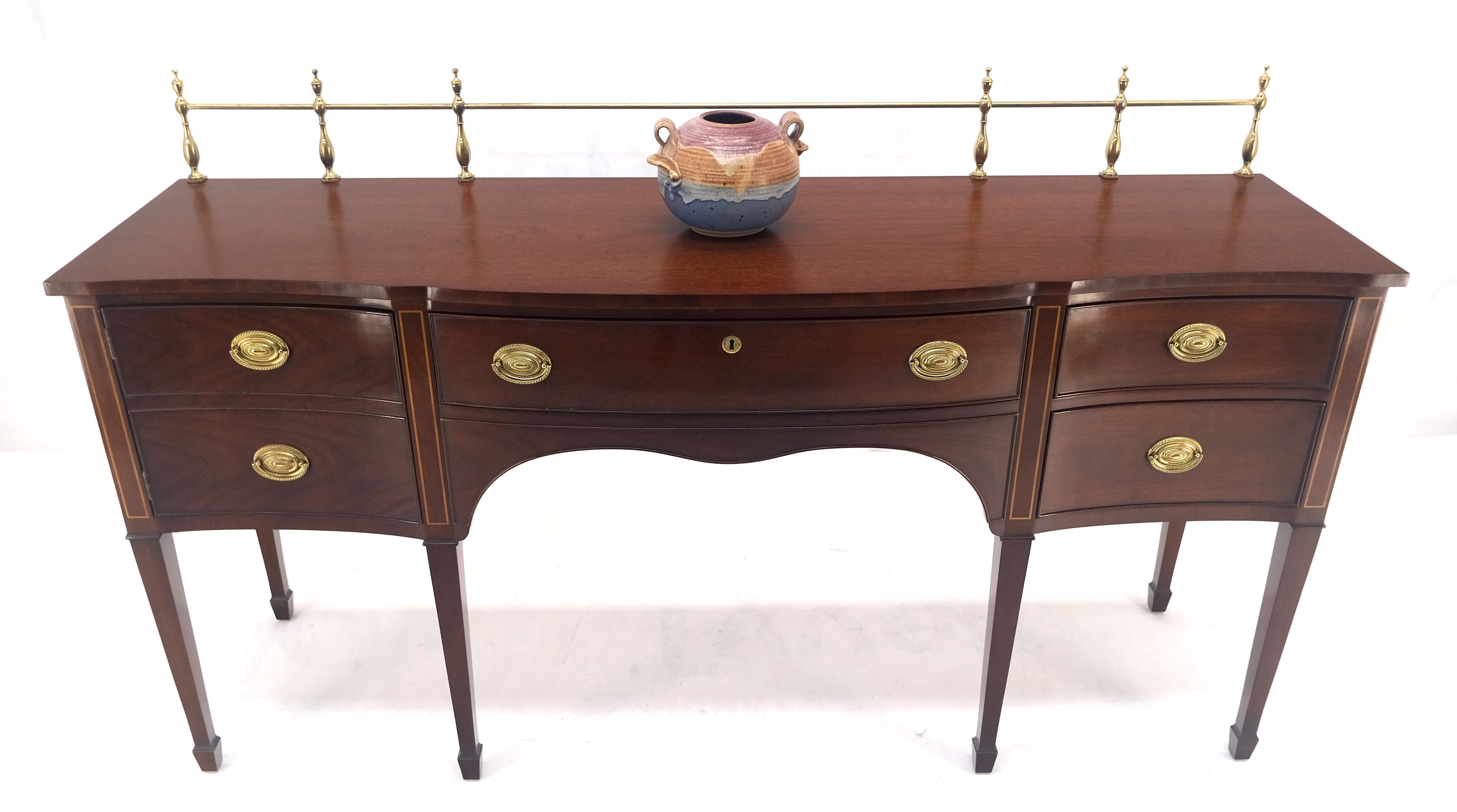 Kindel Brass Gallery Credenza a 3 cassetti e 1 porta in mogano in stile Feder MINT in vendita 5