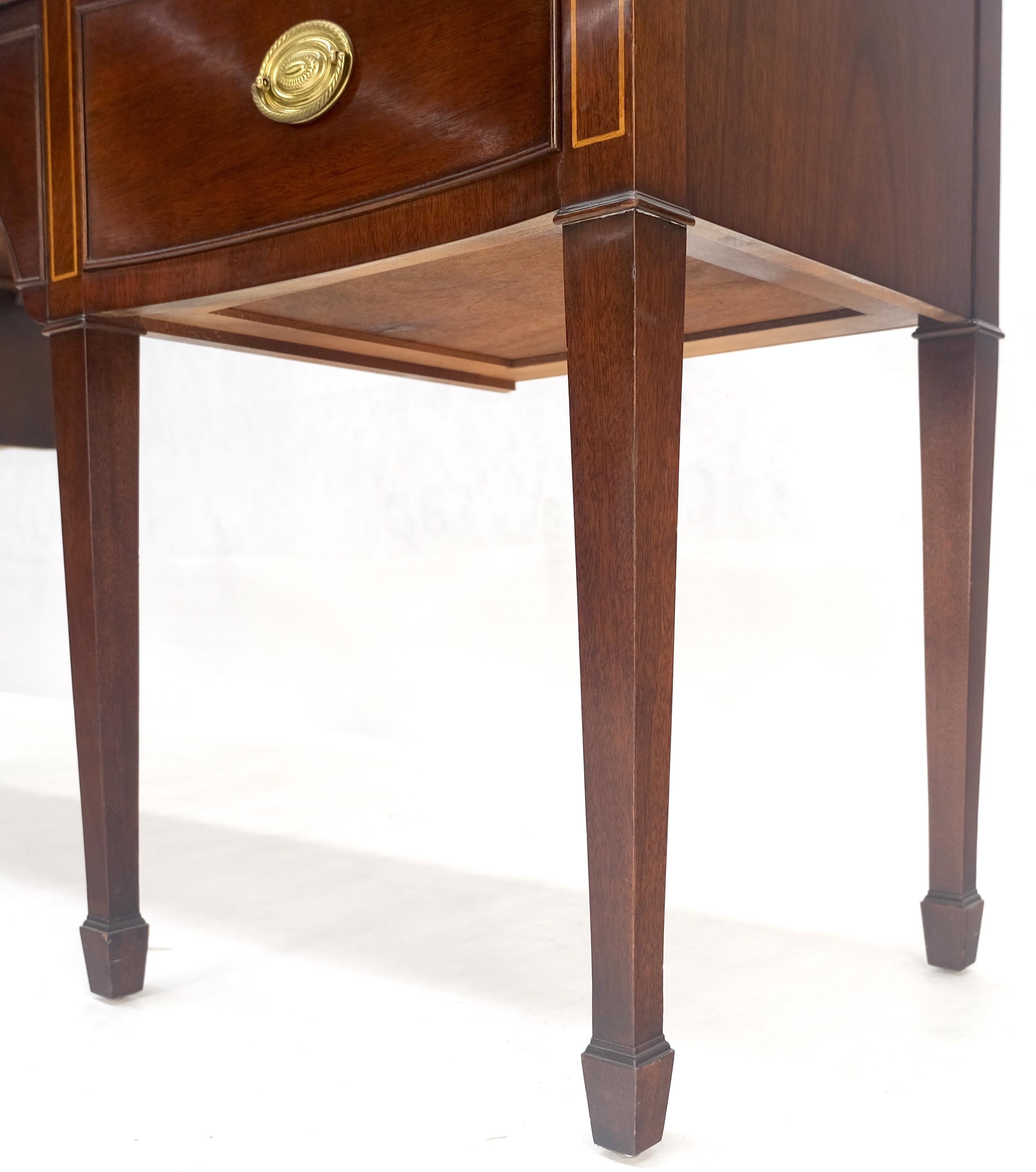 Americano Kindel Brass Gallery Credenza a 3 cassetti e 1 porta in mogano in stile Feder MINT in vendita