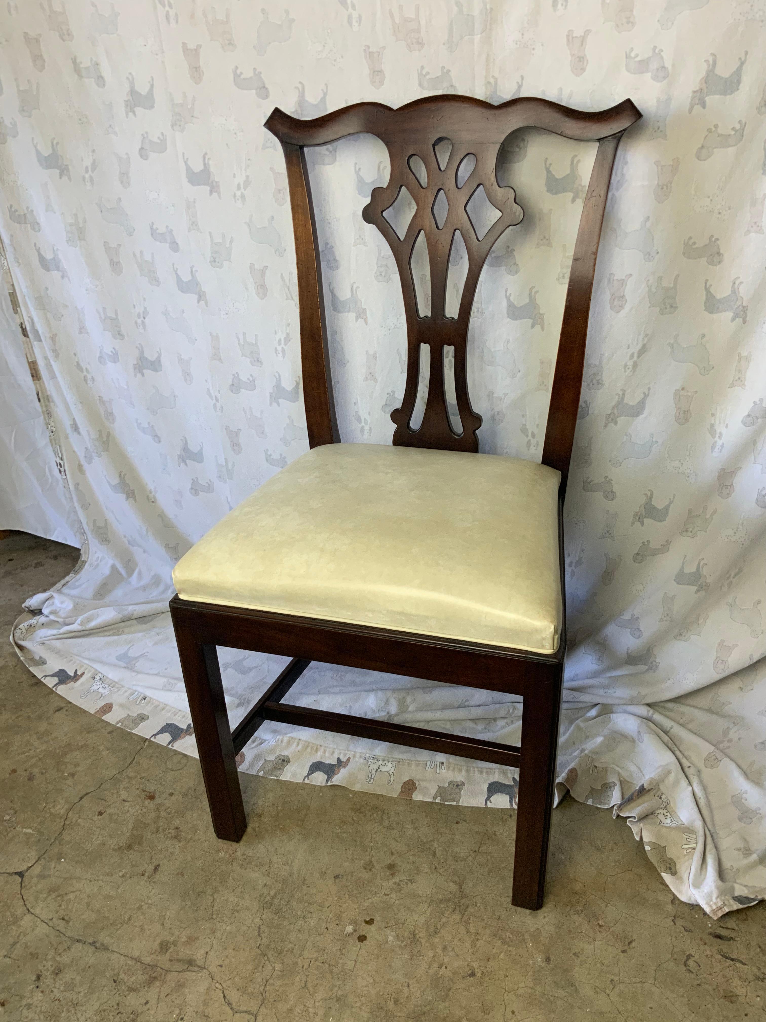 Kindel Chippendale Style Cherry Dining Chairs 8