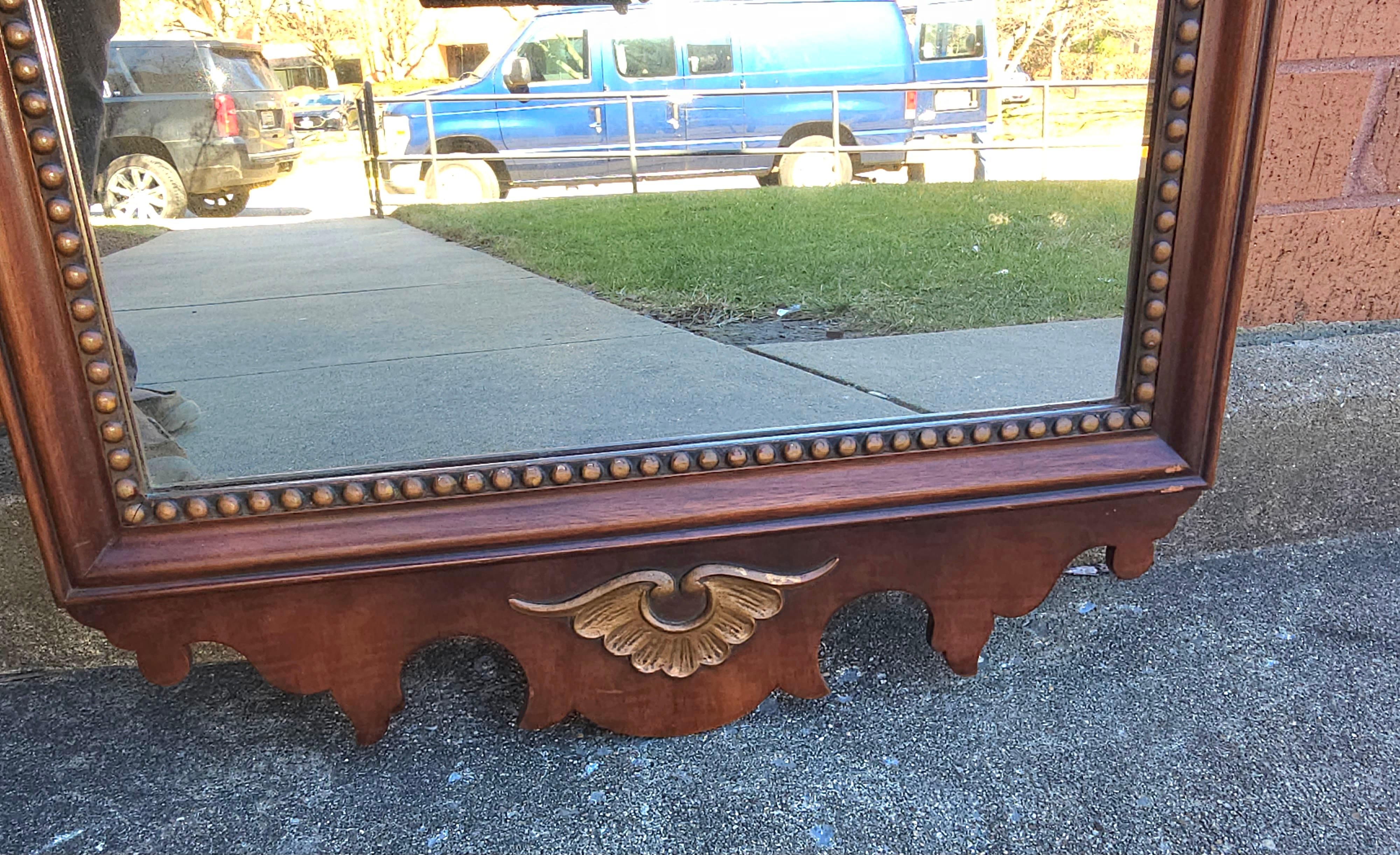 American Kindel Federal Style Eagle and Parcel Gilt Decorated Mahogany Frame Mirror For Sale