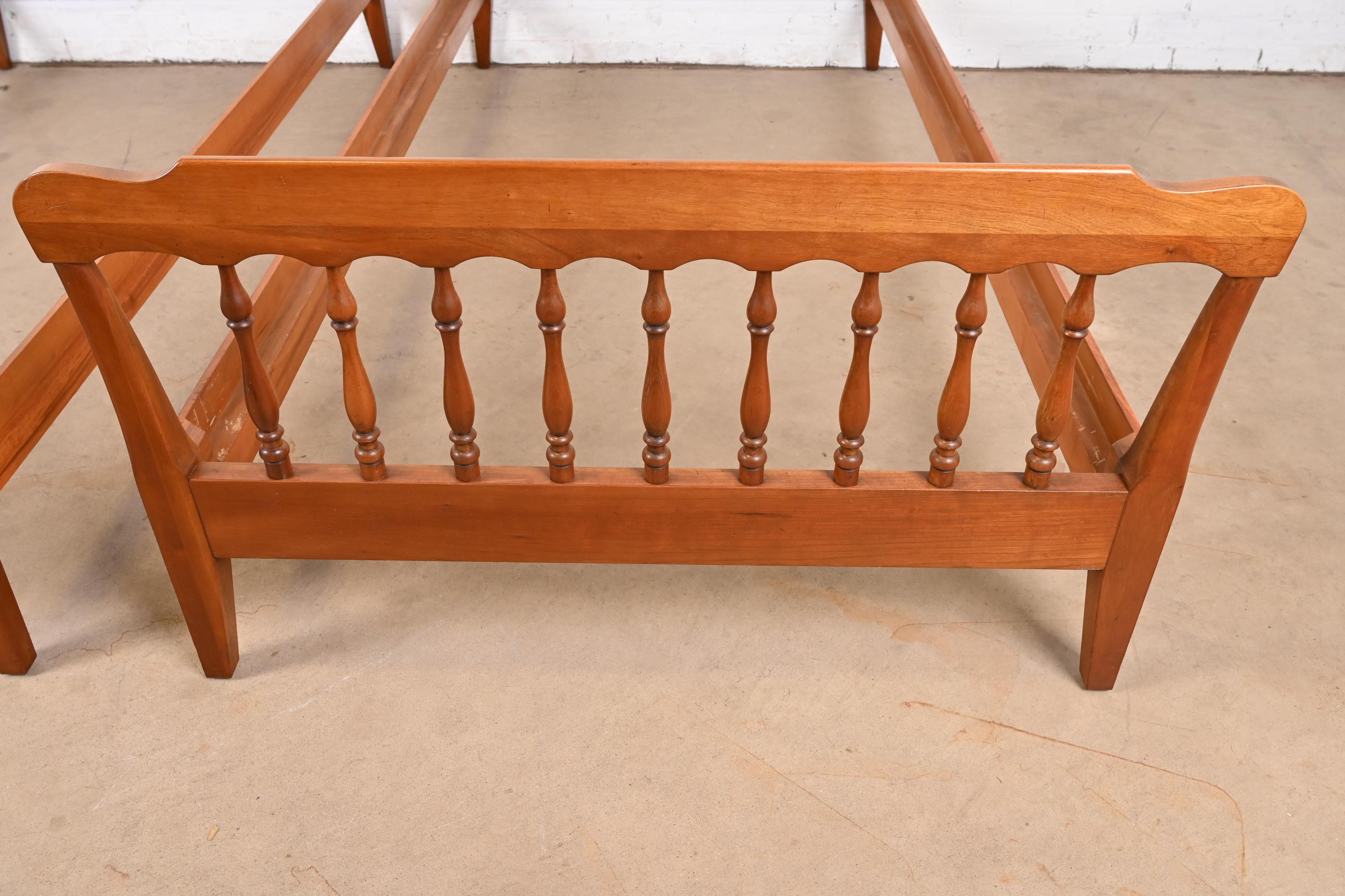 Kindel Furniture American Colonial Carved Cherry Wood Twin Size Spindle Beds For Sale 5