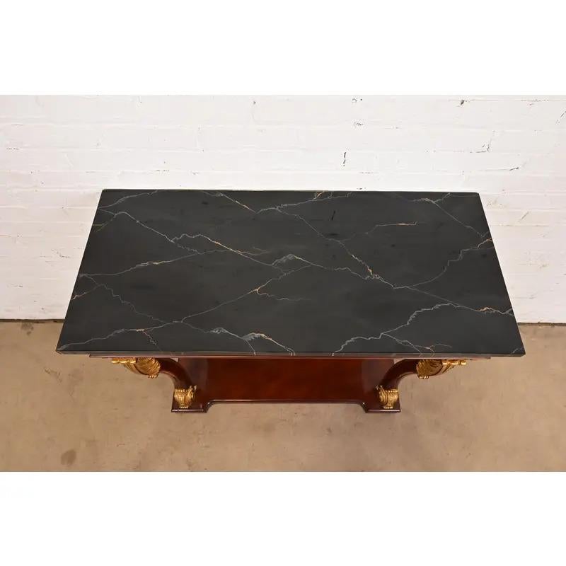 Empire Furniture Tavolo Consolle in mogano intagliato con schienale a specchio in vendita 4