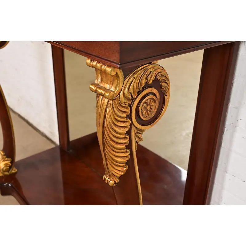 Empire Furniture Tavolo Consolle in mogano intagliato con schienale a specchio in vendita 2