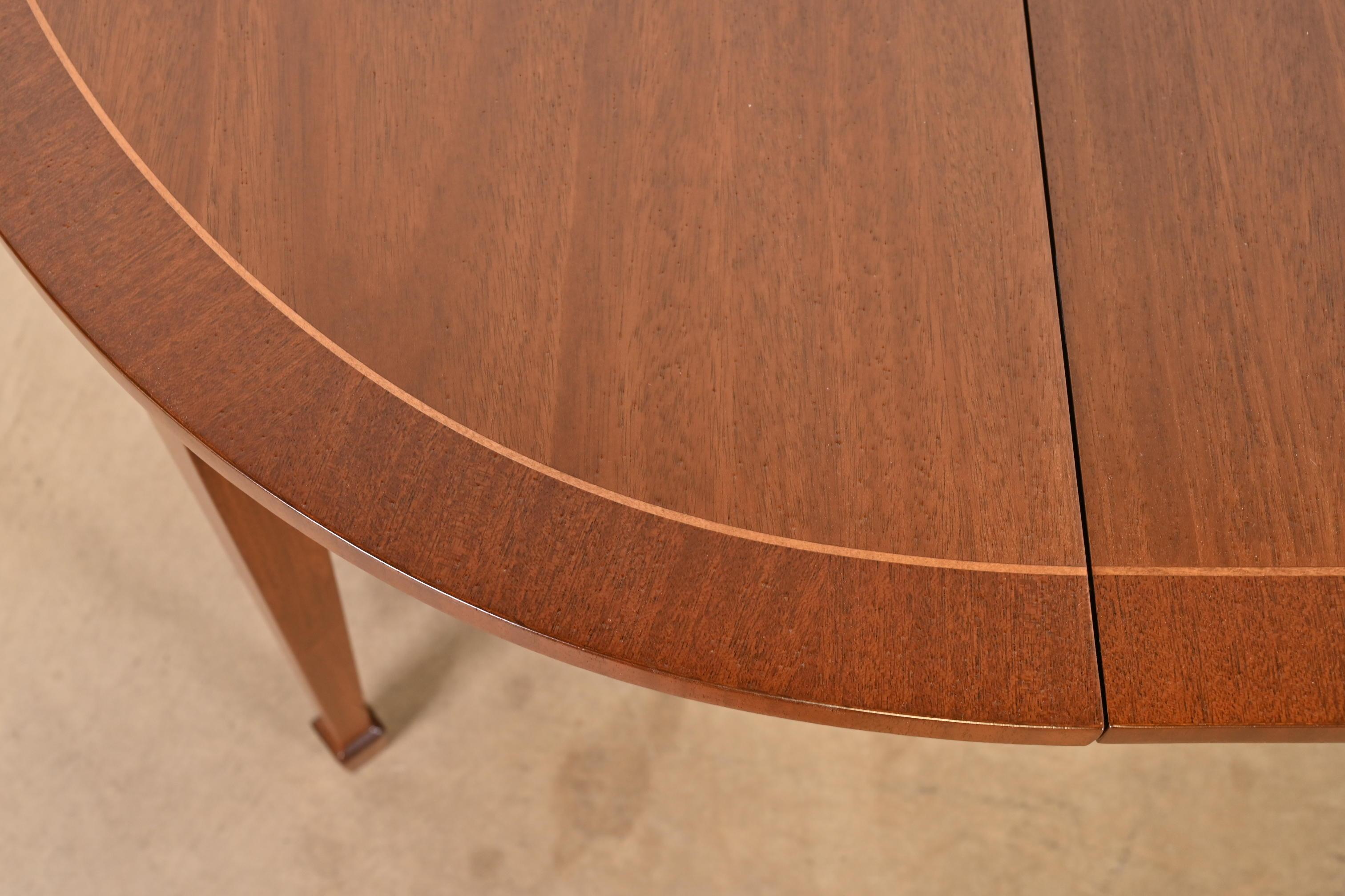 Kindel Furniture Federal Banded Mahogany Dining Table, Newly Refinished 5