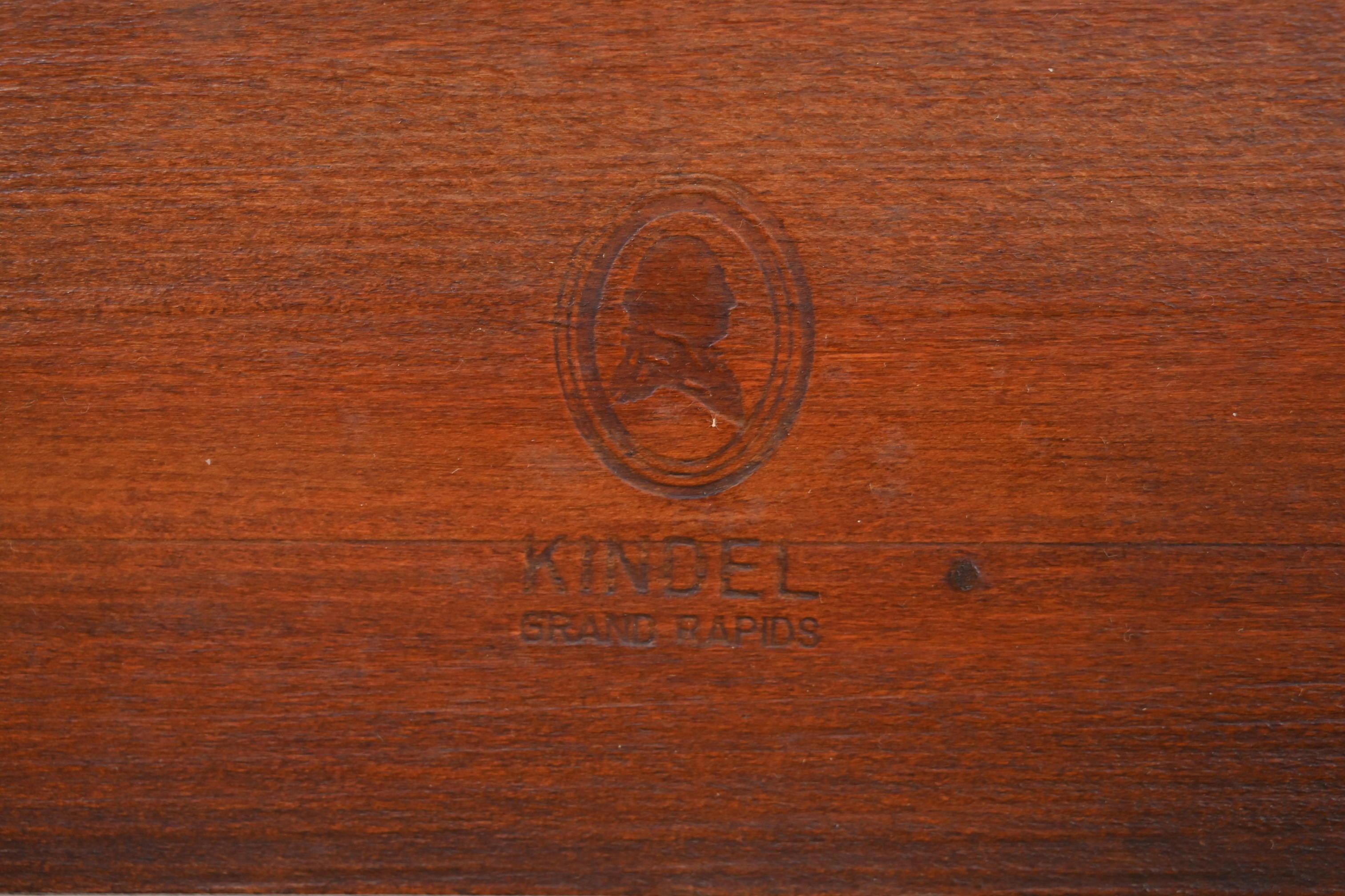 Kindel Furniture Federal Carved Mahogany Twin Beds, Circa 1960s For Sale 4