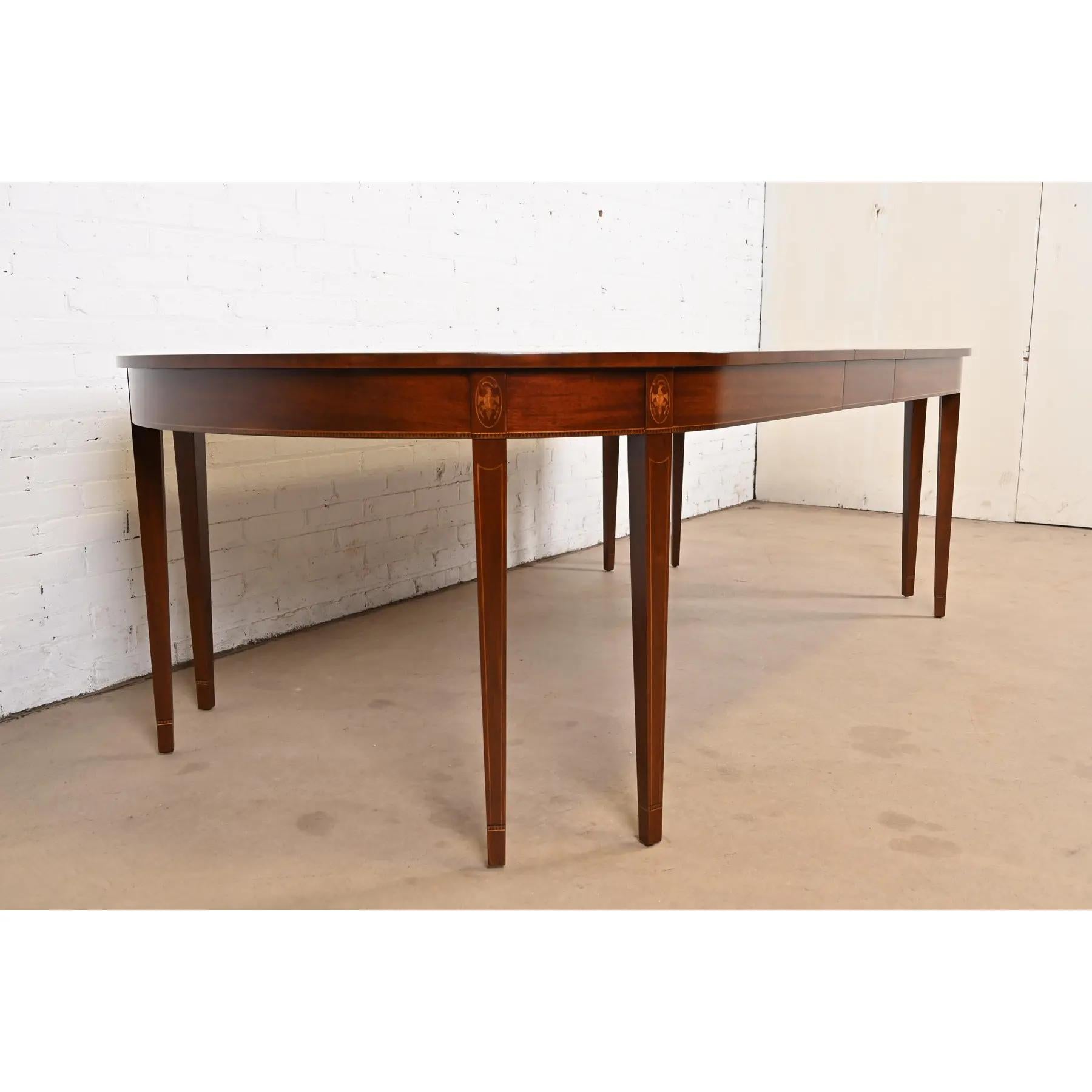 Late 20th Century Kindel Furniture Federal Inlaid Mahogany Extension Dining Table, Refinished For Sale