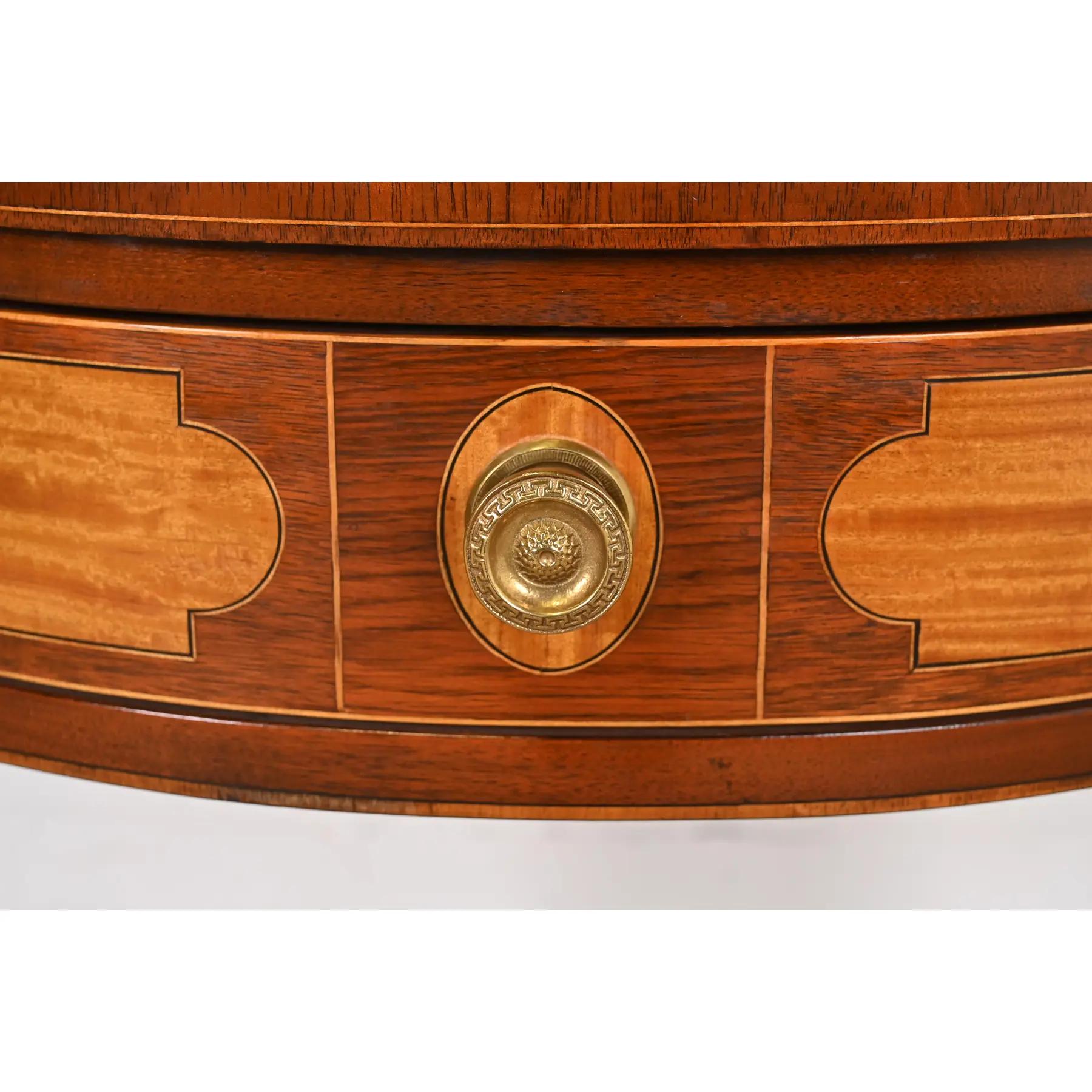 Kindel Furniture Federal Konsolentisch aus Mahagoni und Seidenholz mit Intarsien aus Mahagoni im Angebot 2