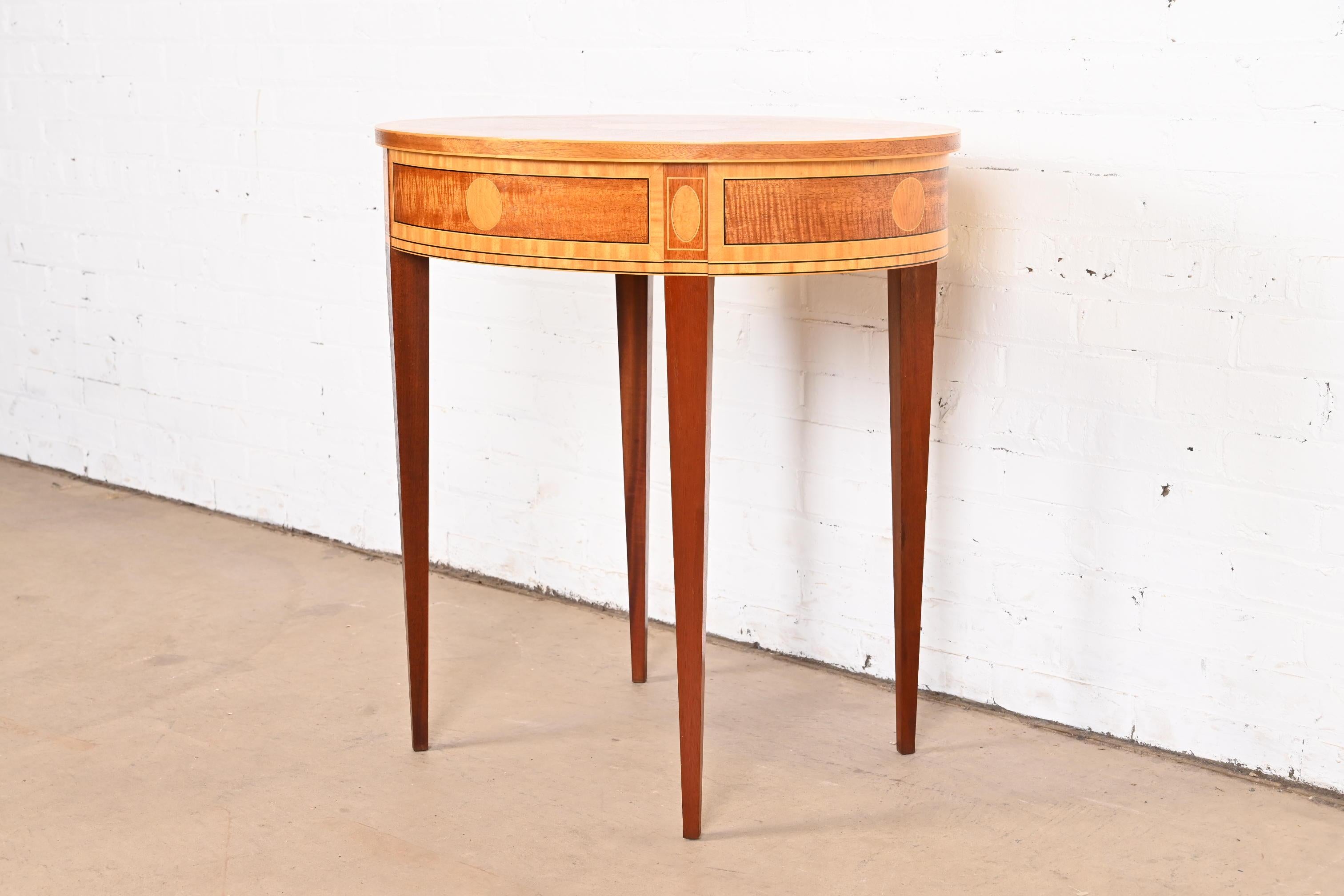 20th Century Kindel Furniture Federal Satinwood and Mahogany Inlaid Marquetry Tea Table For Sale