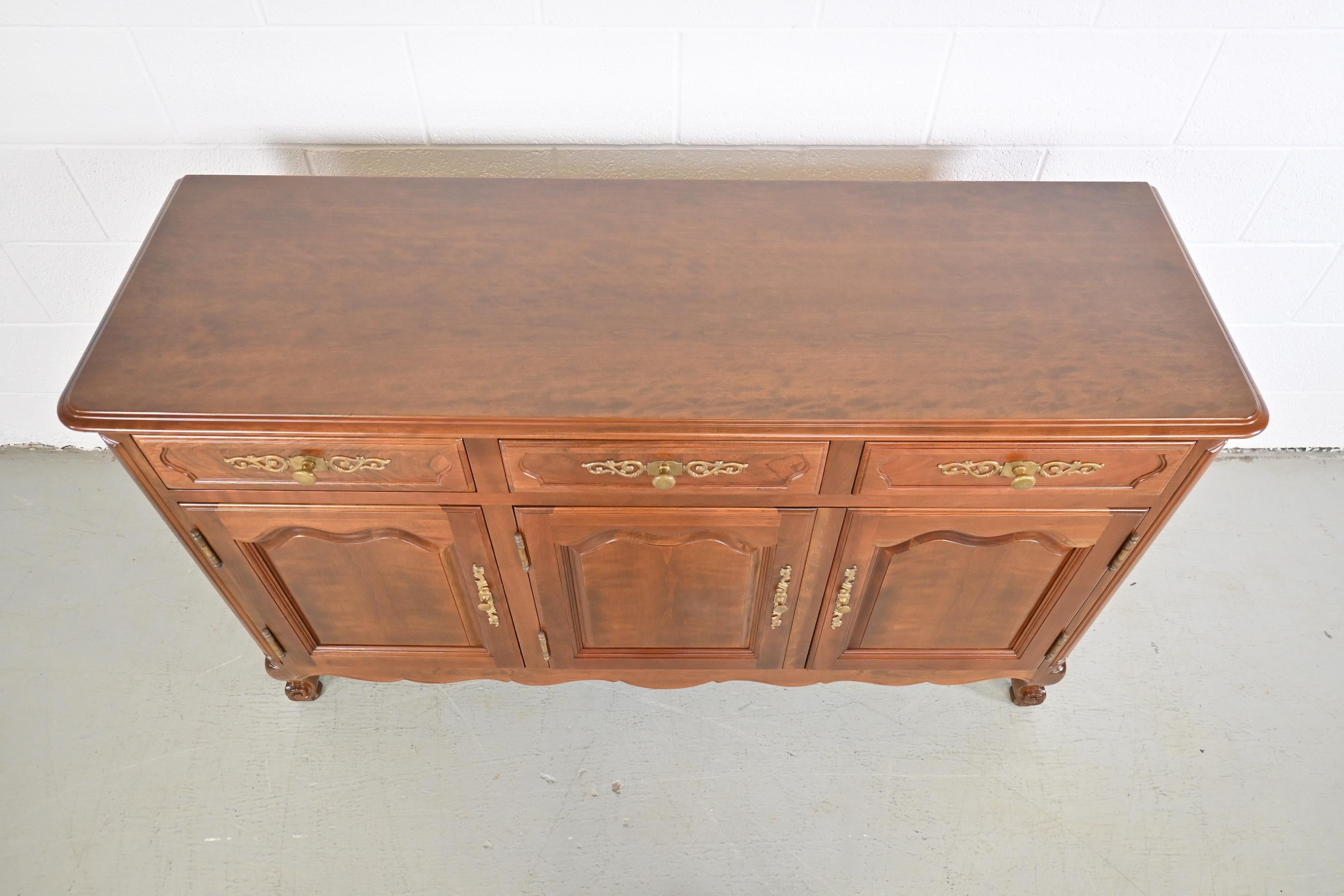 Kindel Furniture French Cherry Sideboard or Credenza In Excellent Condition For Sale In Morgan, UT