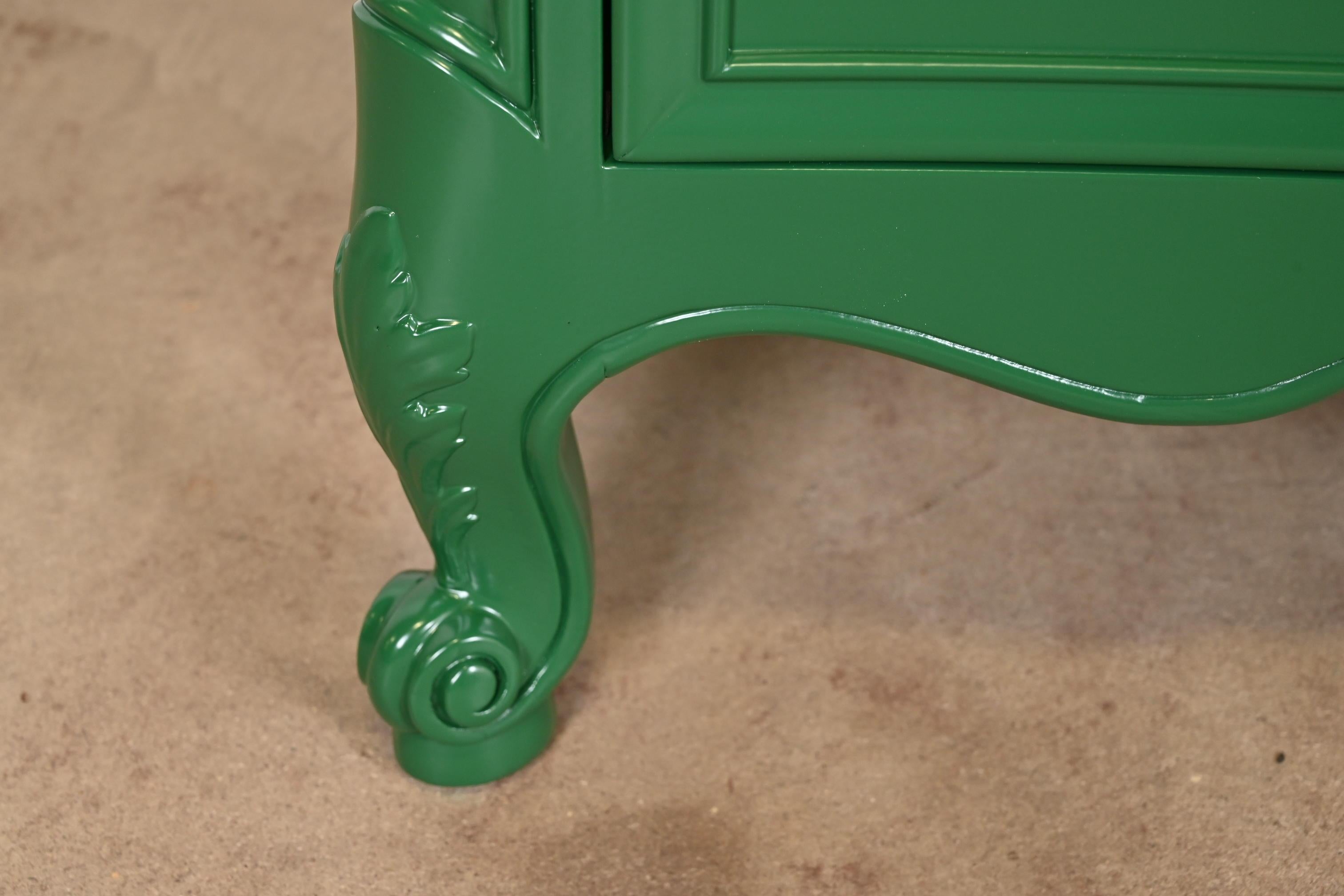 Kindel Furniture French Provincial Louis XV Green Lacquered Dresser, Refinished For Sale 3