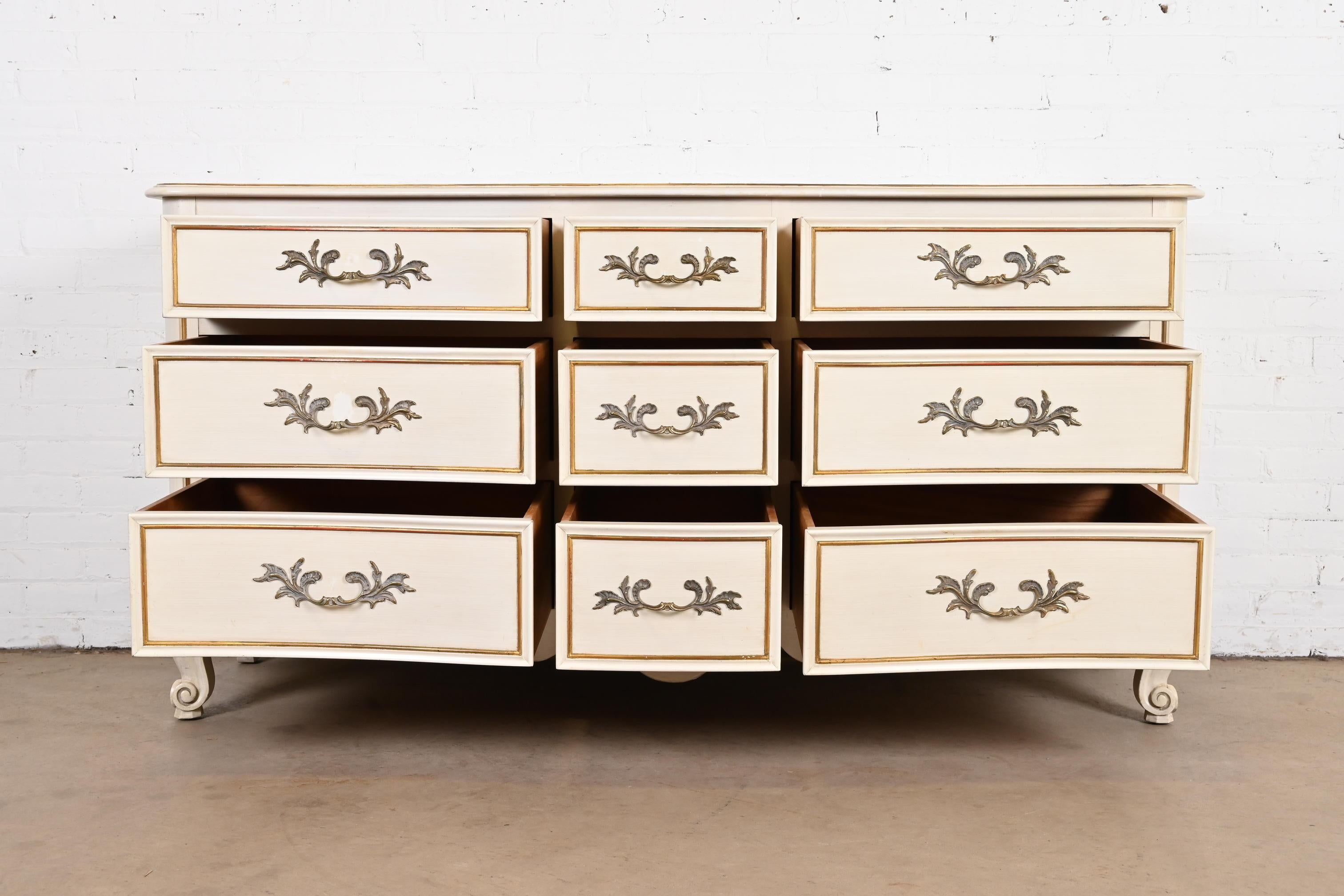 Mid-20th Century Kindel Furniture French Provincial Louis XV Triple Dresser, circa 1960s For Sale