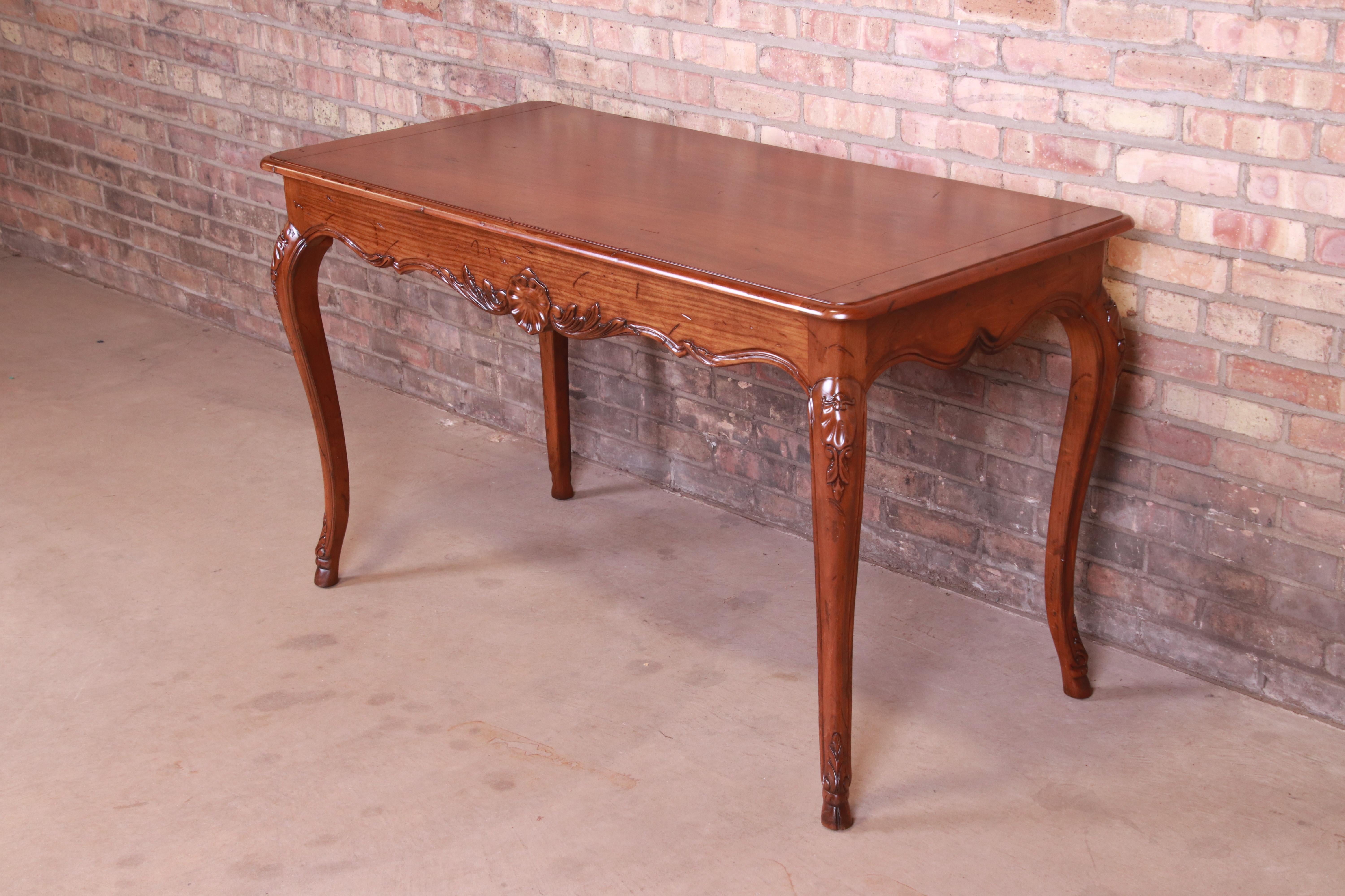 Kindel Furniture French Provincial Louis XV Walnut Writing Desk or Console In Good Condition In South Bend, IN