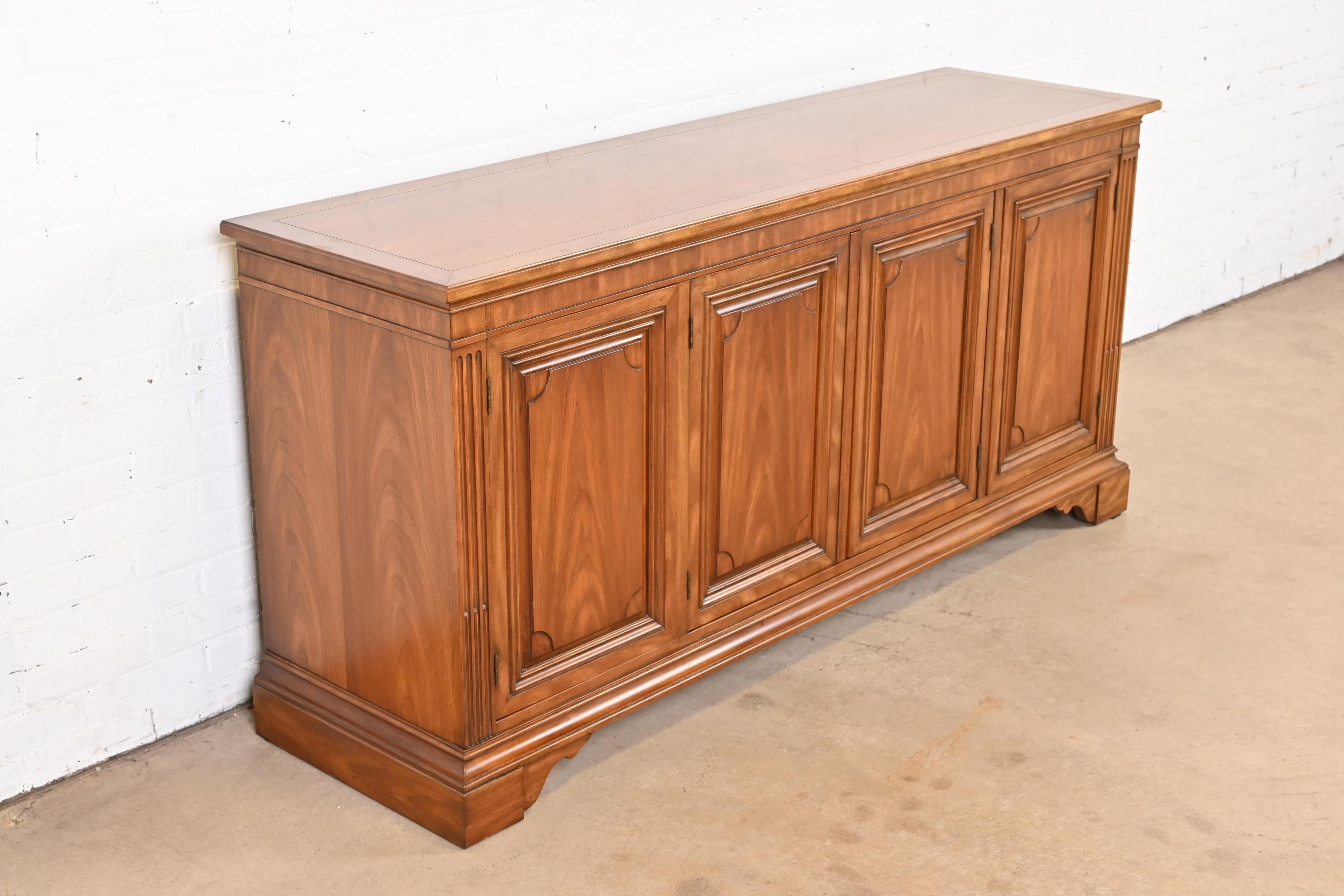 Kindel Furniture French Regency Louis Philippe Cherry Wood Sideboard, 1960s For Sale 2