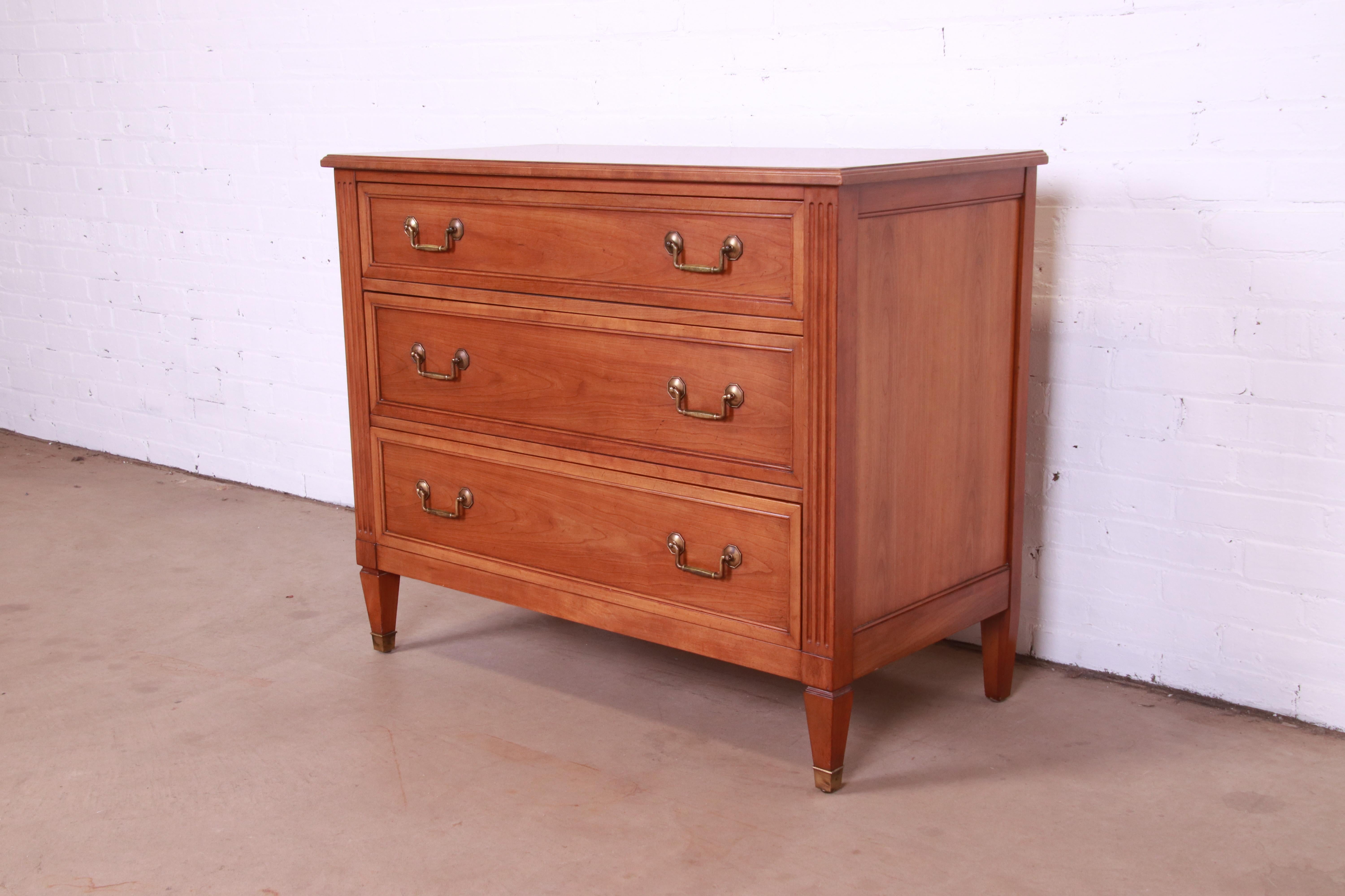 Kindel Furniture French Regency Louis XV Cherry Wood Dresser Chest In Good Condition In South Bend, IN