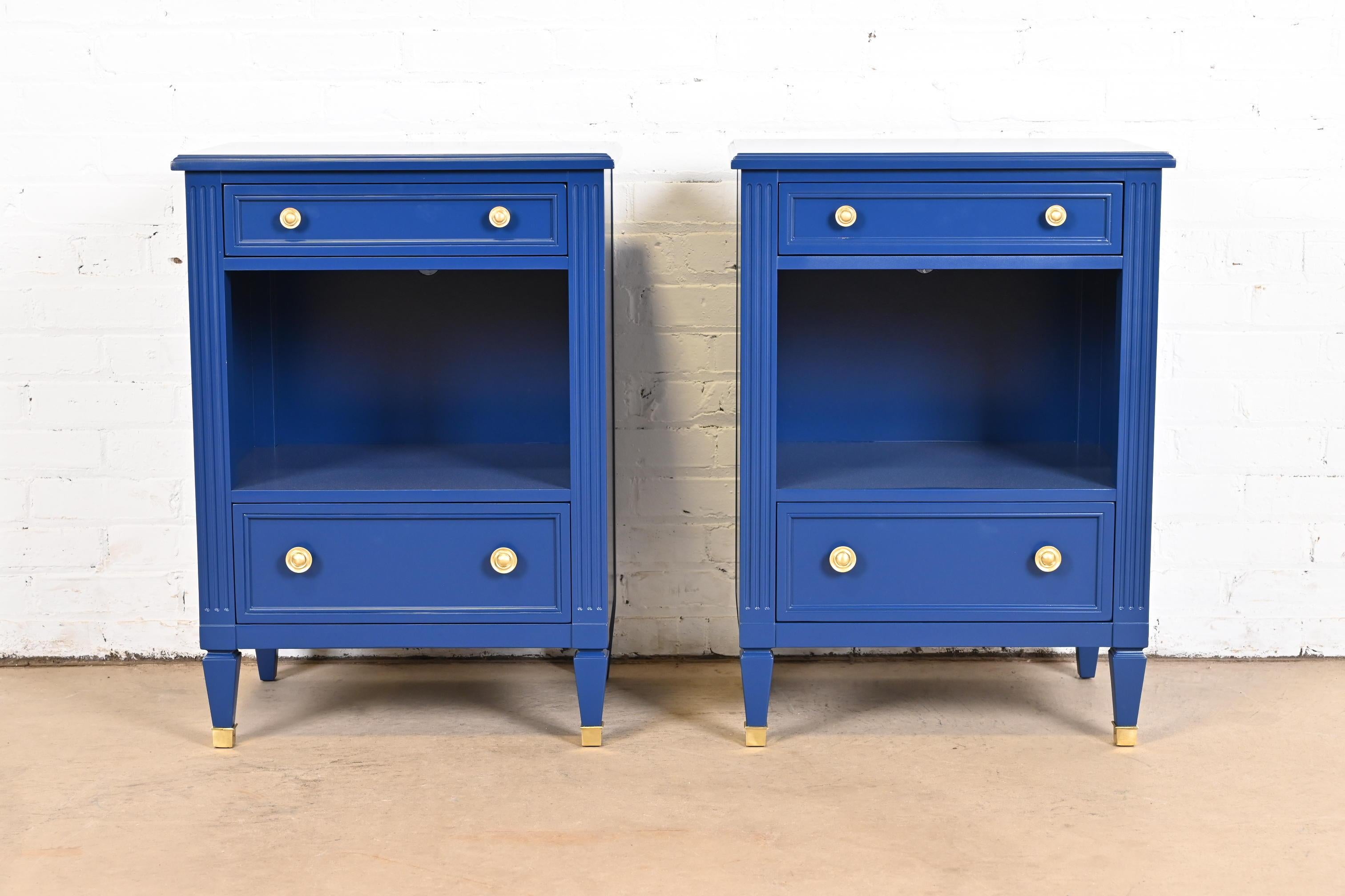 Kindel Furniture French Regency Louis XVI Blue Lacquered Nightstands, Pair In Good Condition In South Bend, IN