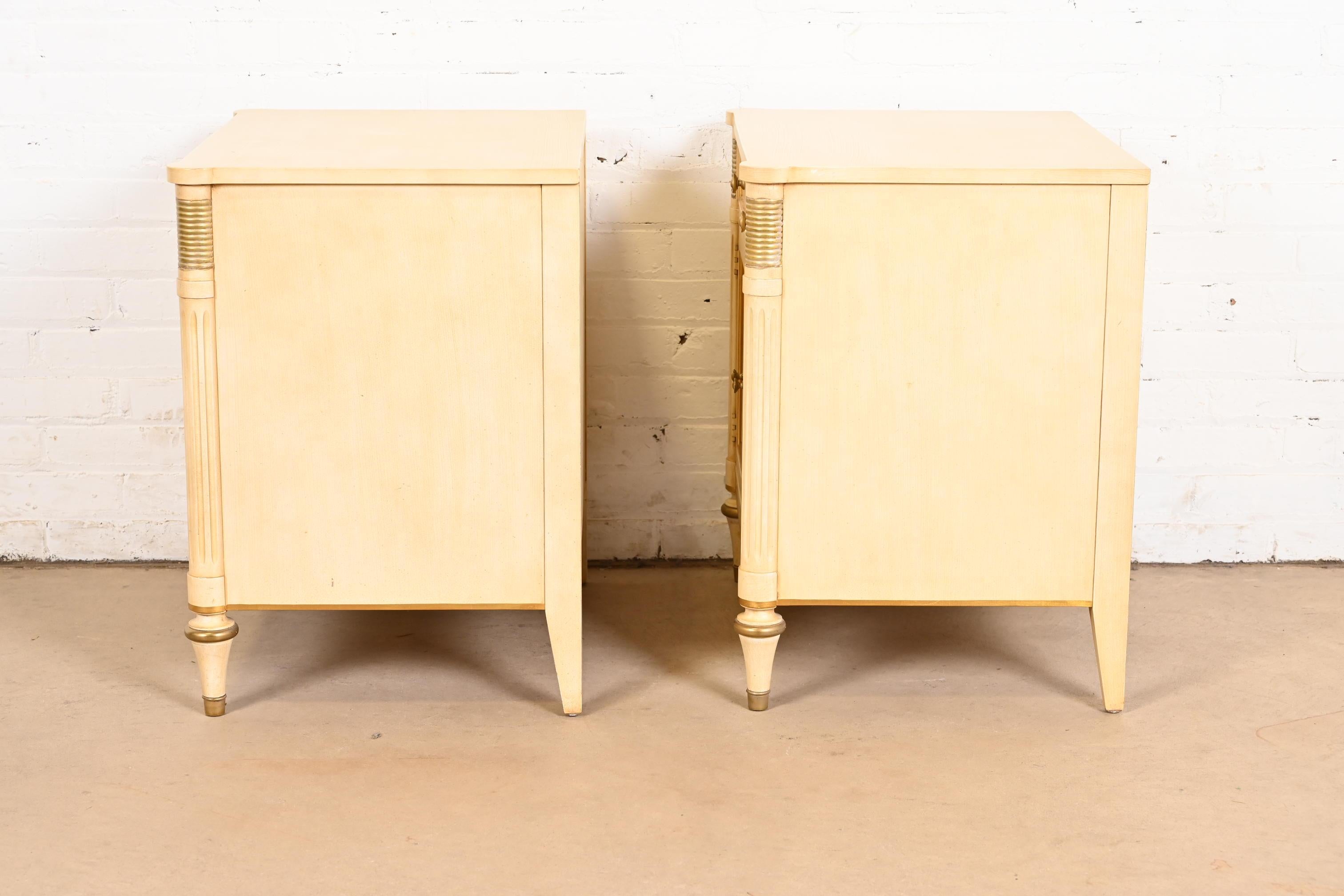 Kindel Furniture French Regency Louis XVI Cream Lacquered Parcel Nightstands For Sale 4