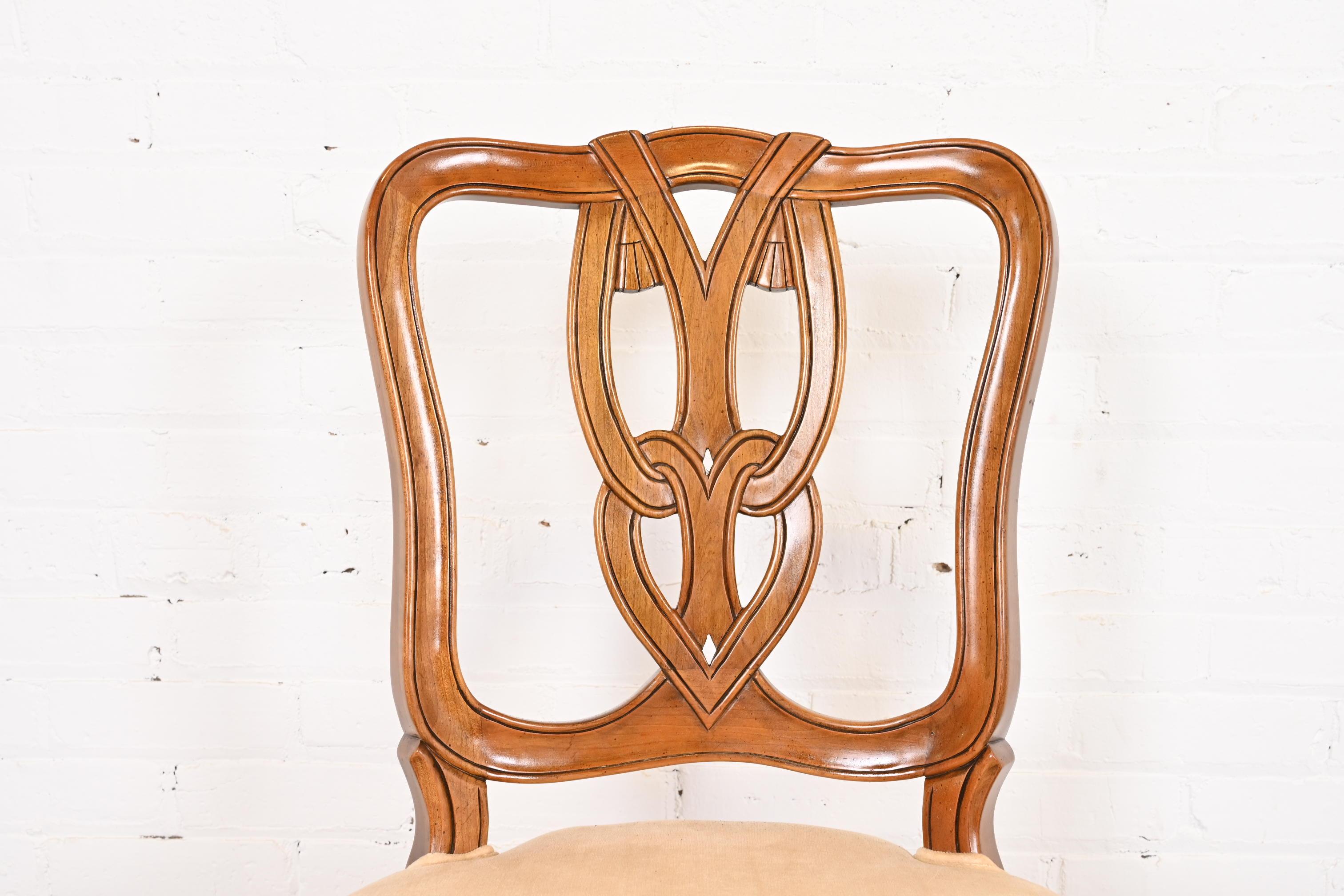 Kindel Furniture Französische Regency Louis XVI Obstholz-Esszimmerstühle, Sechser-Set, Kindel im Angebot 6