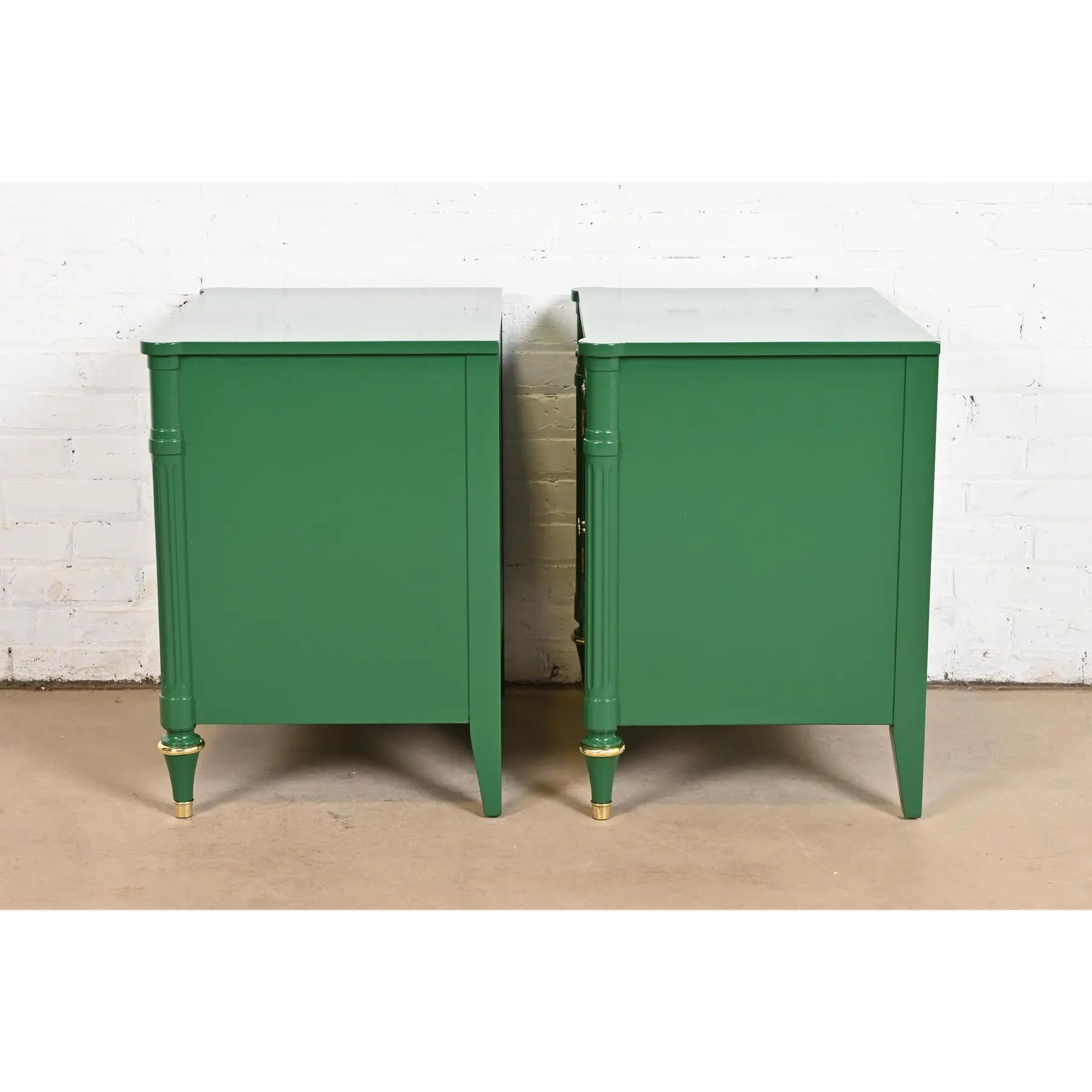 Kindel Furniture French Regency Louis XVI Lacquered Nightstands, Refinished For Sale 5