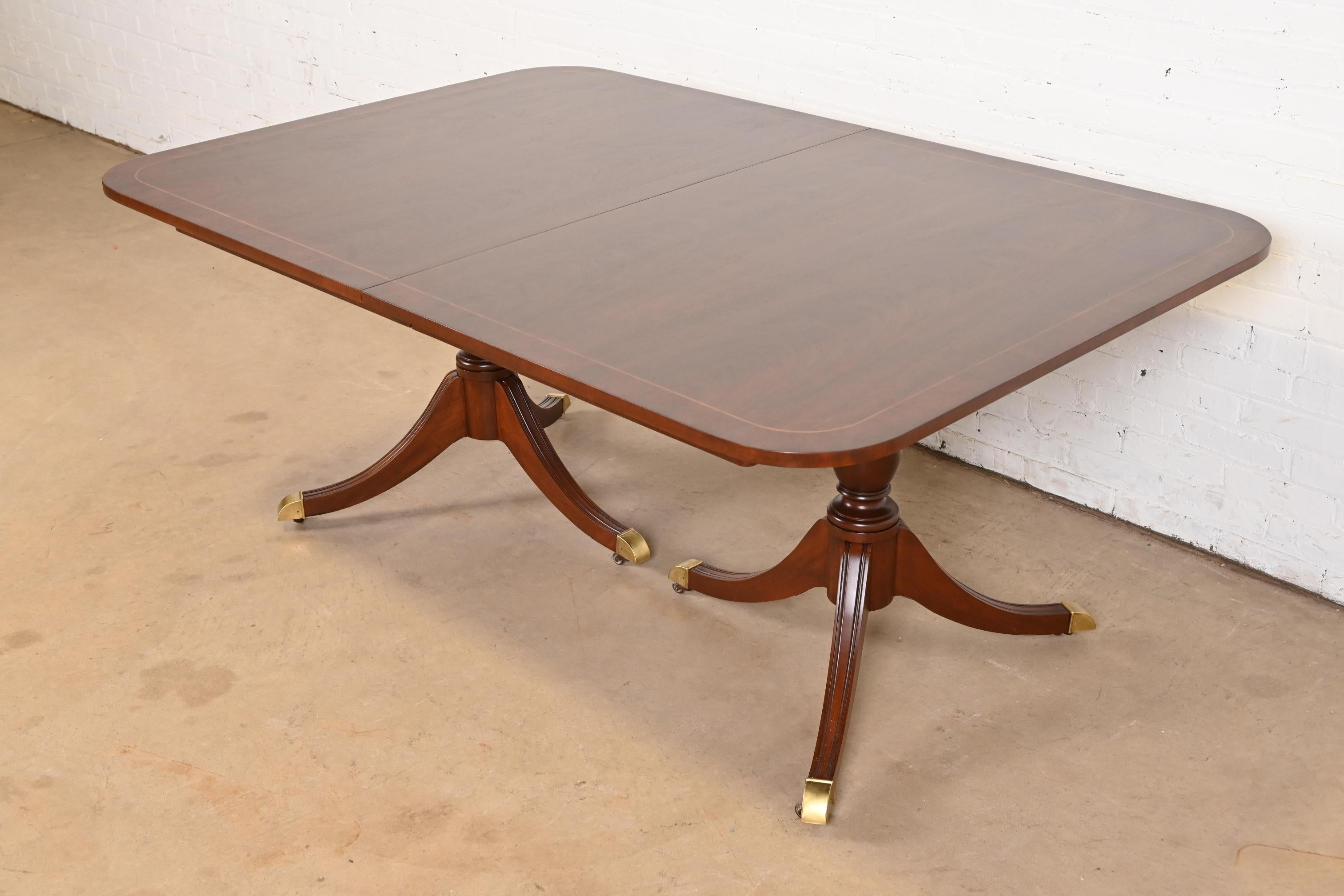 Kindel Furniture Georgian Banded Mahogany Double Pedestal Extension Dining Table For Sale 2
