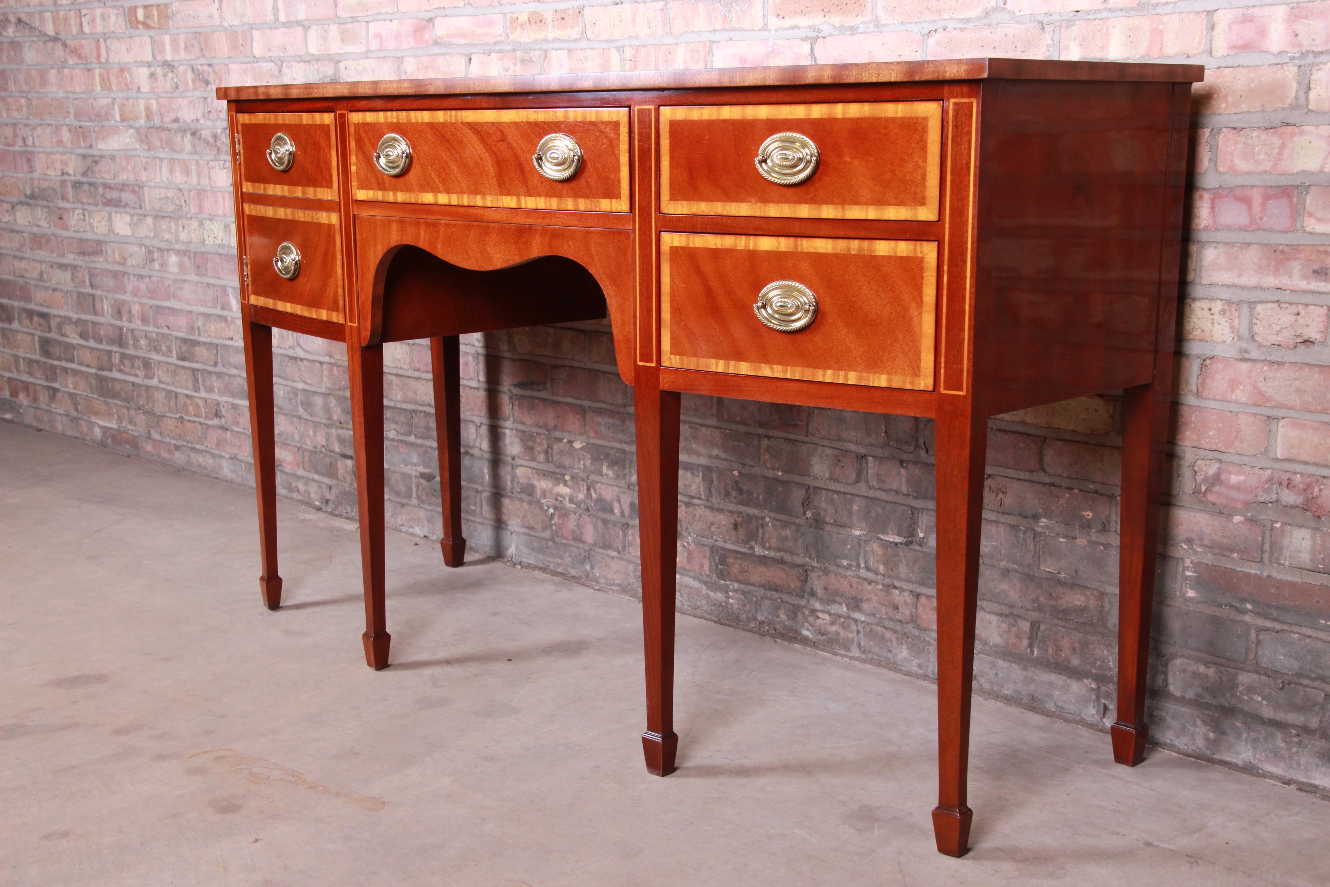 Kindel Furniture Georgian Bow Front Banded Mahogany Sideboard Credenza In Good Condition In South Bend, IN