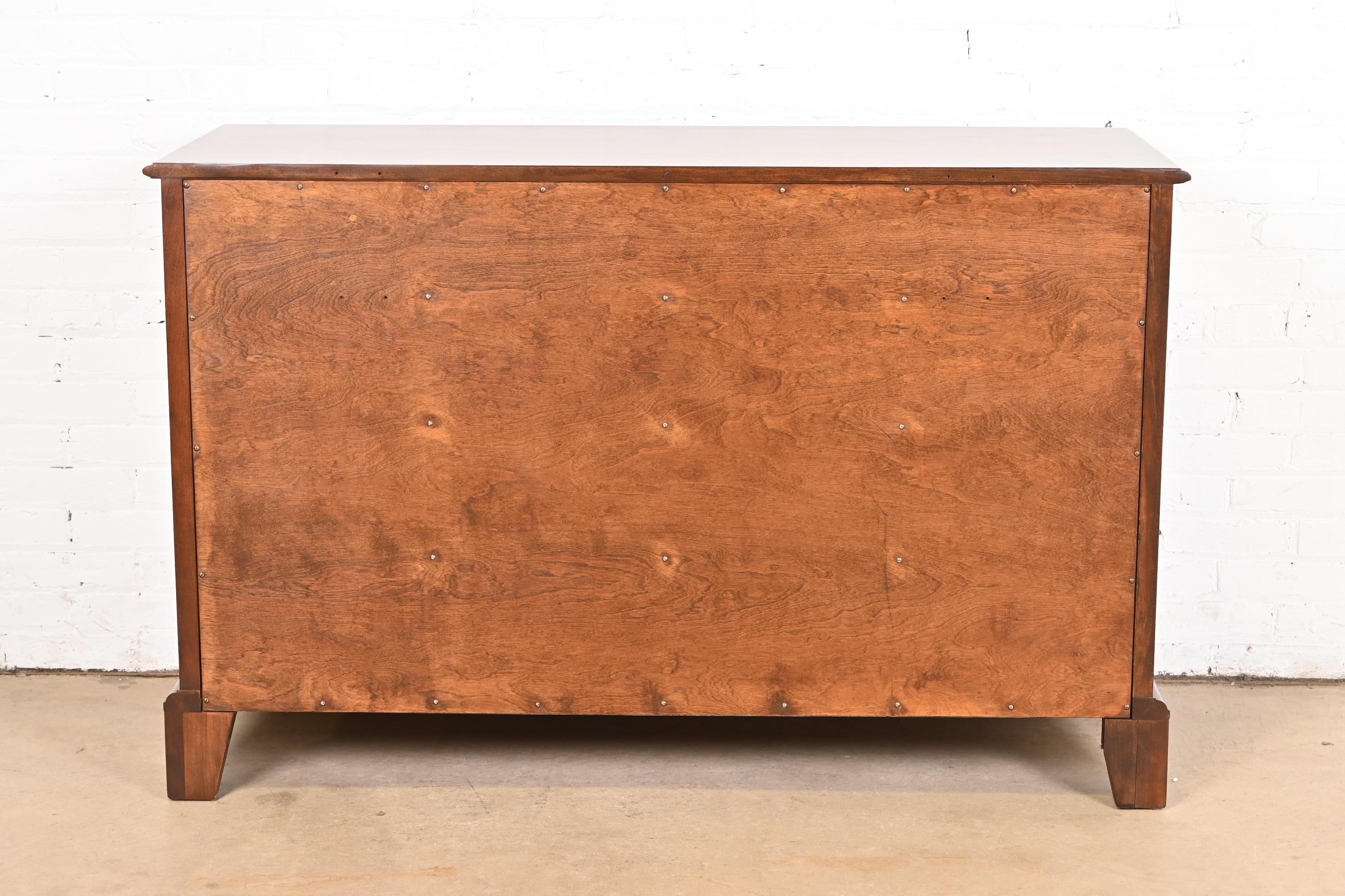 Kindel Furniture Georgian Carved Cherry Wood Eight-Drawer Dresser, Refinished For Sale 6