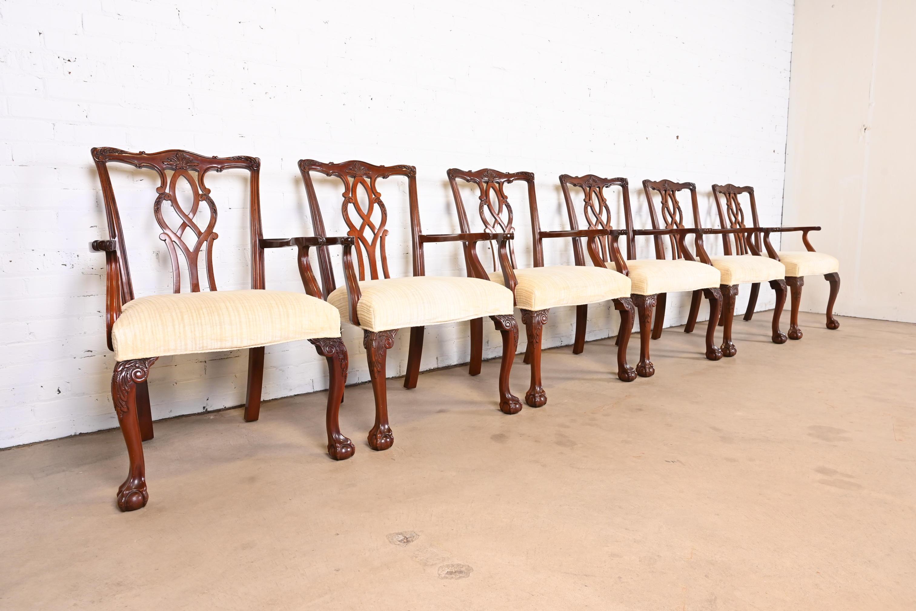 20th Century Kindel Furniture Georgian Carved Mahogany Dining Armchairs, Set of Six For Sale