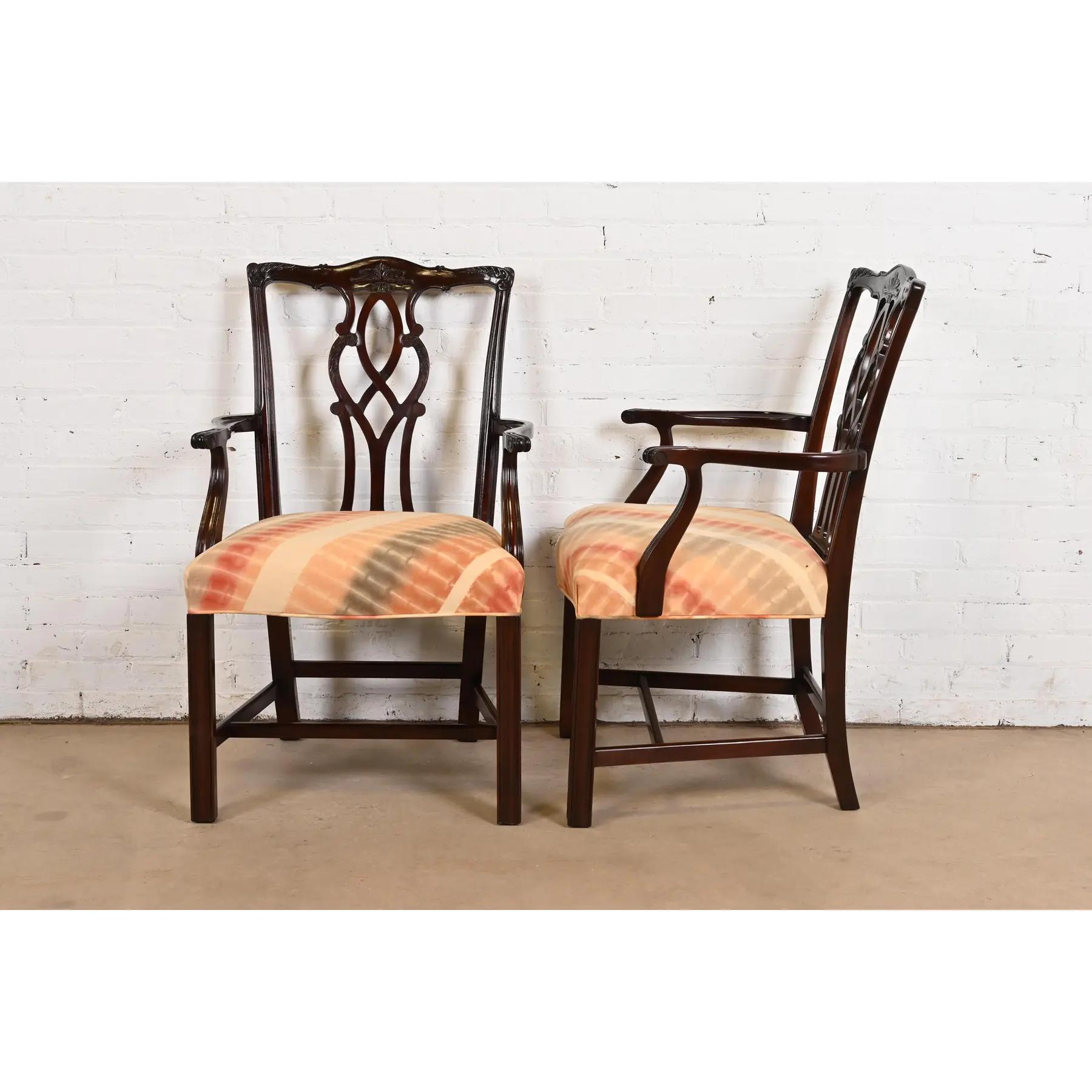 Kindel Furniture Georgian Carved Mahogany Dining Chairs, Set of Six For Sale 4