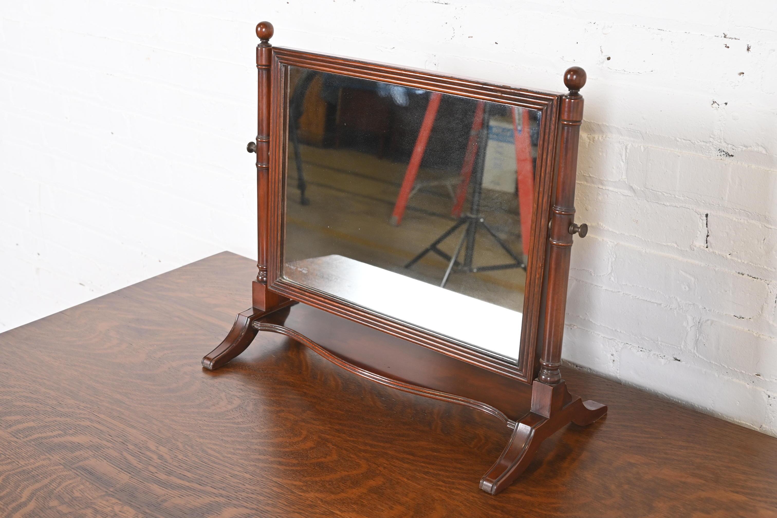 Kindel Furniture Georgian Carved Mahogany Dresser Top or Vanity Swing Mirror In Good Condition For Sale In South Bend, IN