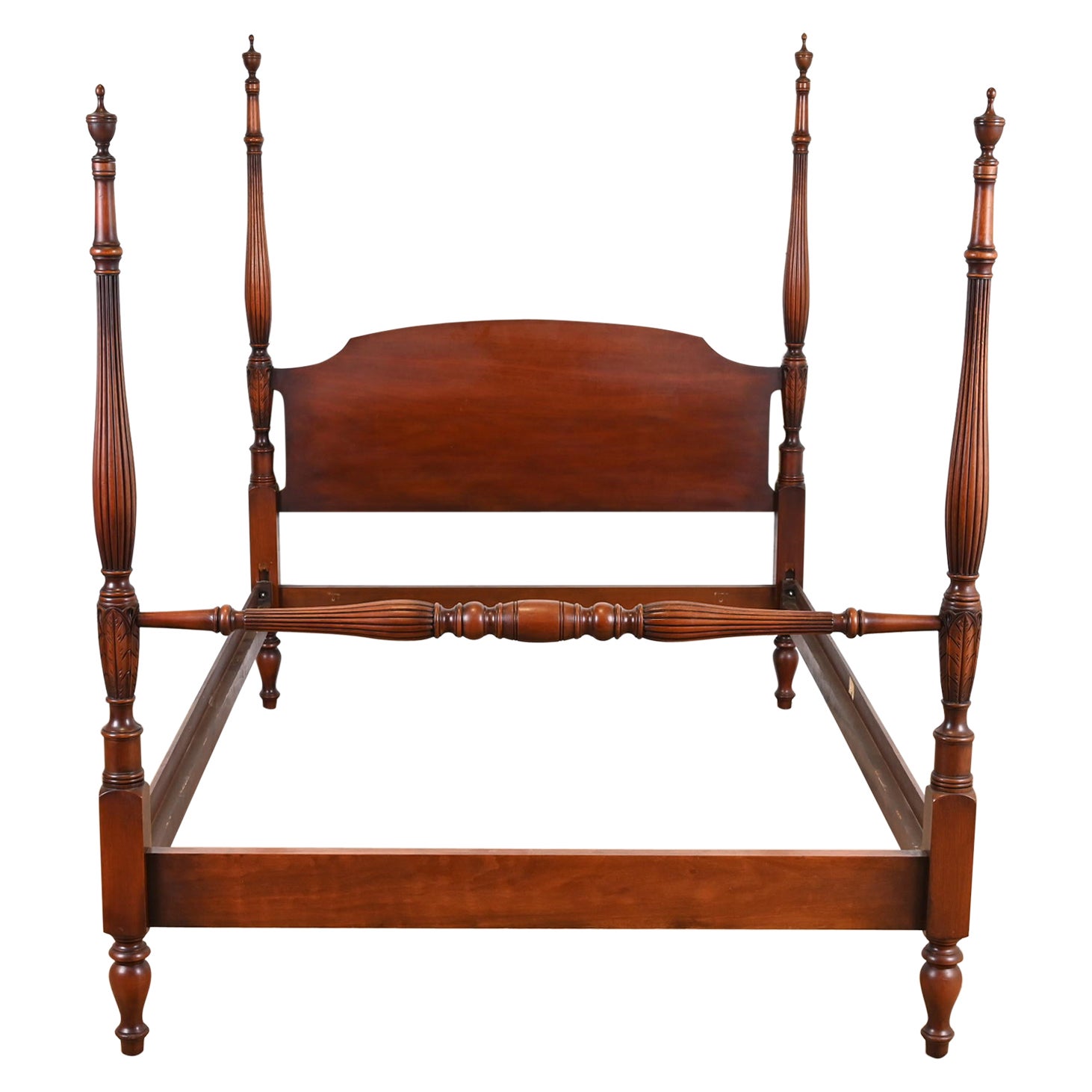 Kindel Furniture Lit à colonnes en acajou sculpté de style géorgien, vers les années 1960