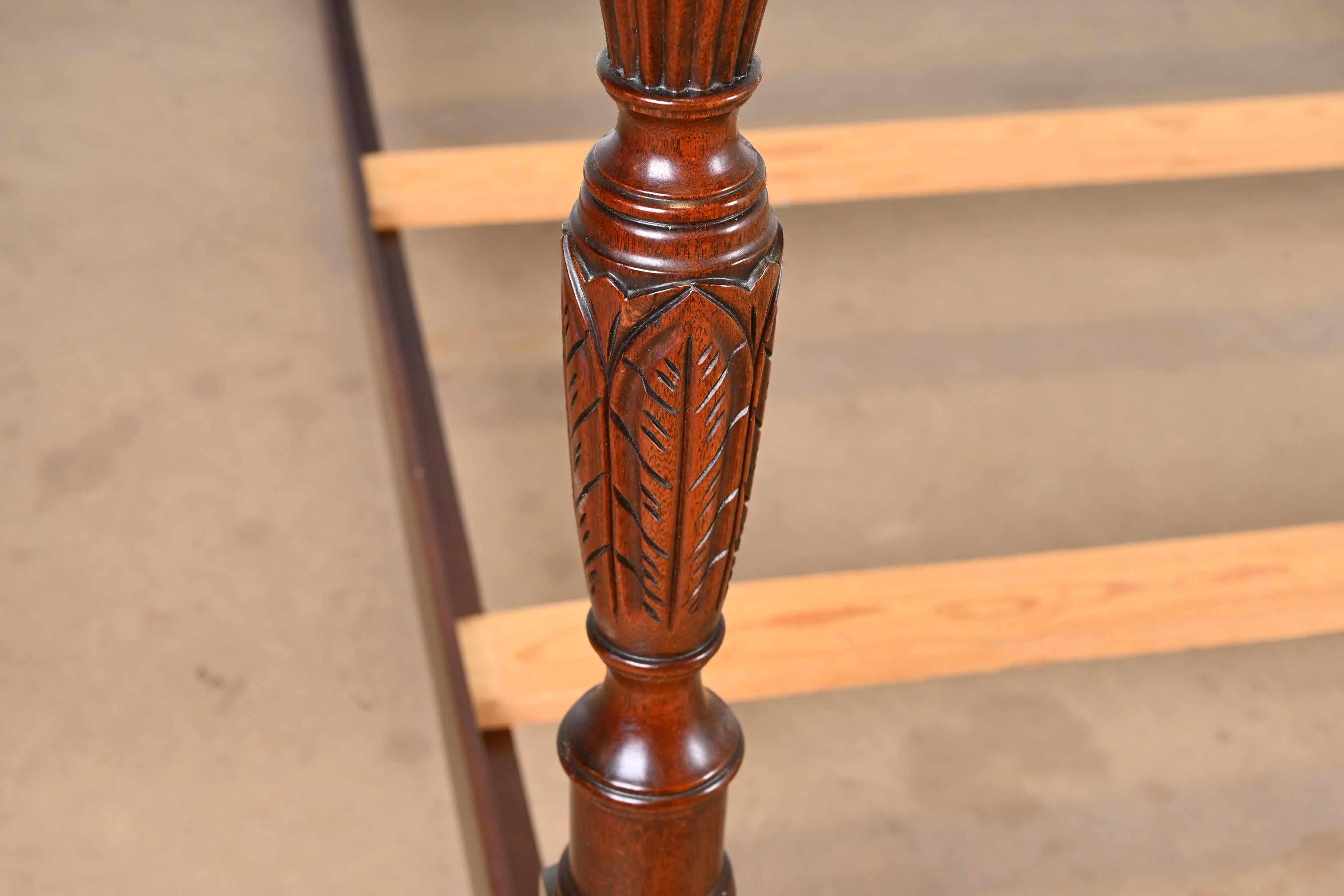 Kindel Furniture Georgian Carved Mahogany Queen Size Poster Bed 7