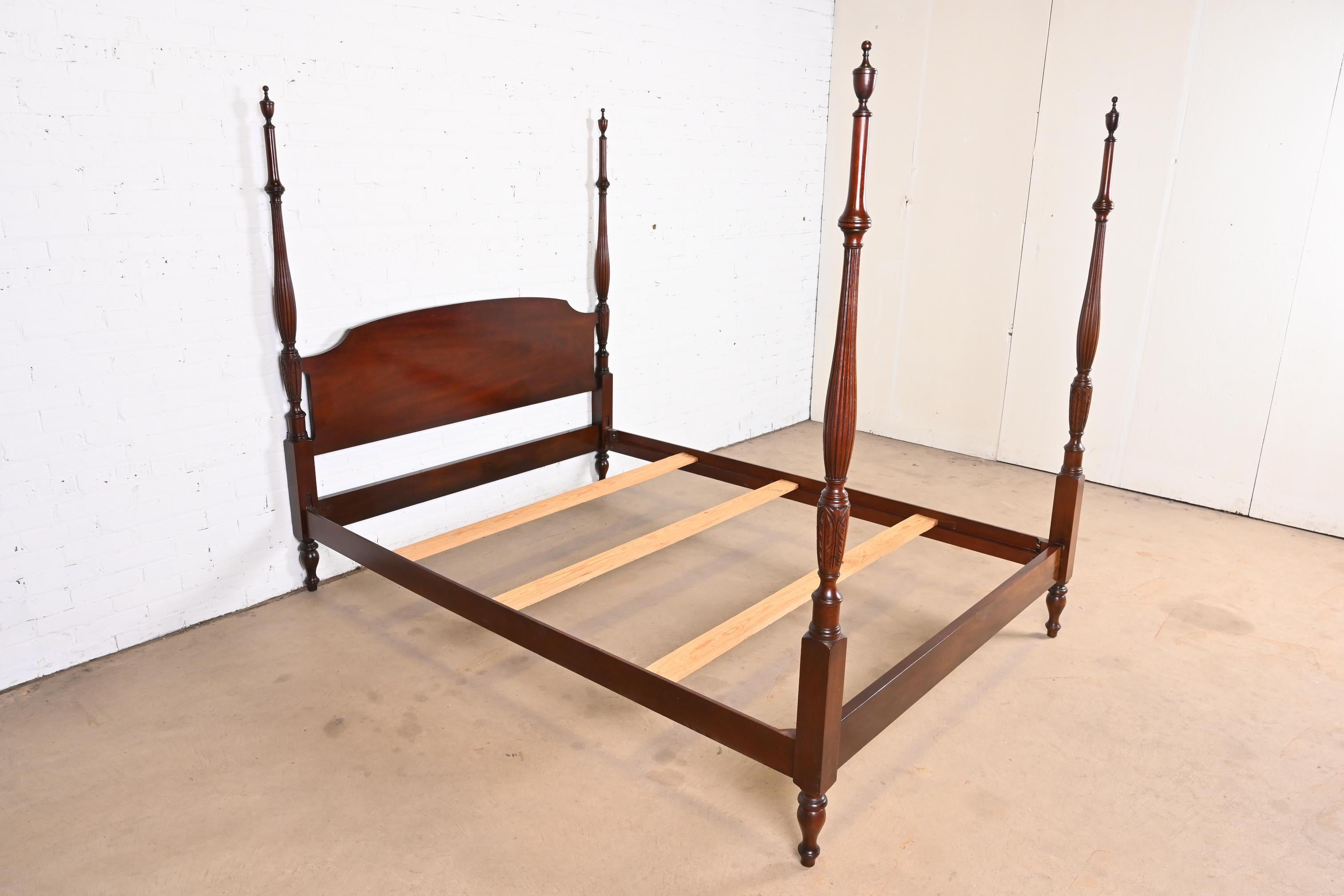 Kindel Furniture Georgian Carved Mahogany Queen Size Poster Bed 3