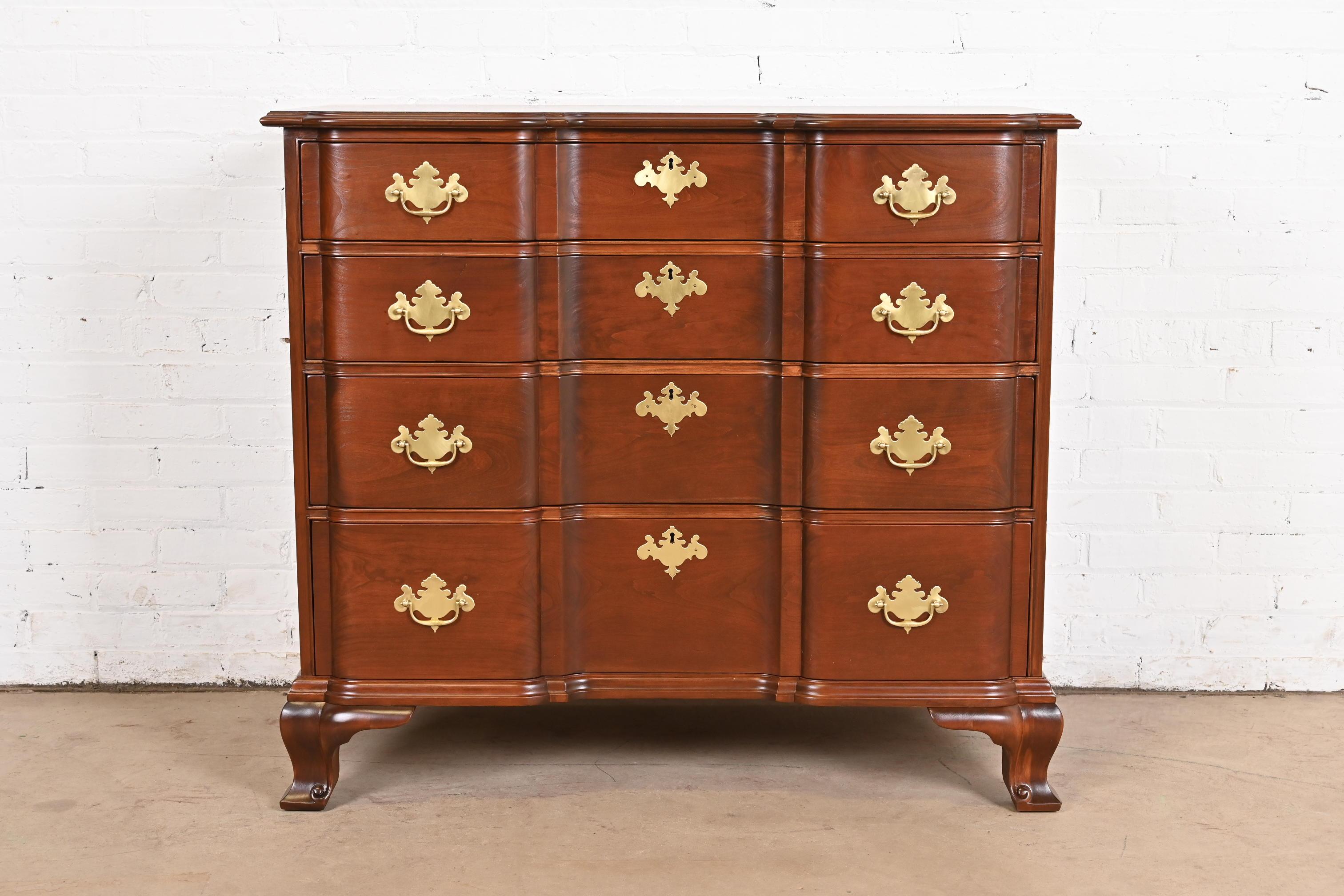 A gorgeous Georgian or Chippendale style four-drawer dresser, chest of drawers, or commode

By Kindel Furniture

USA, Circa 1980s

Beautiful carved solid mahogany, with original brass hardware.

Measures: 42