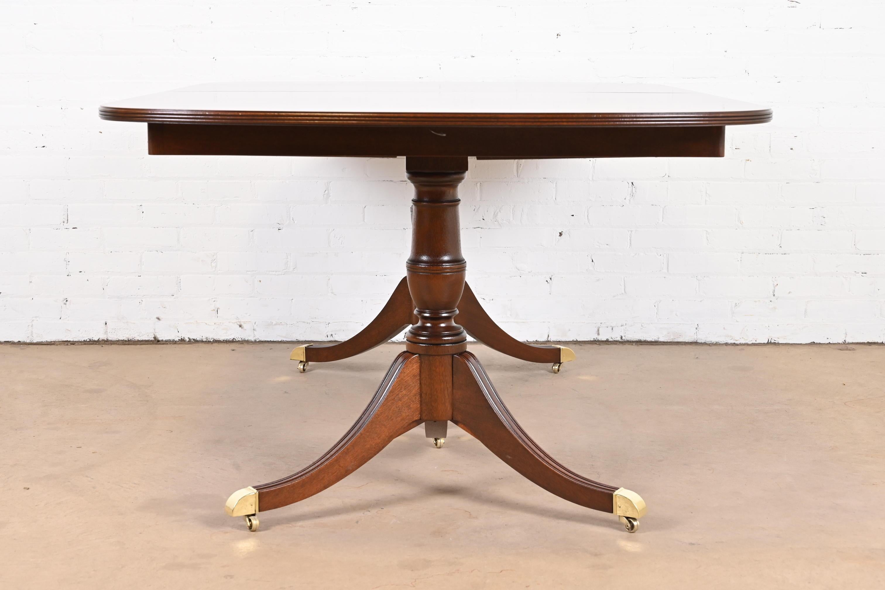 Kindel Furniture Georgian Flame Mahogany Double Pedestal Extension Dining Table 12