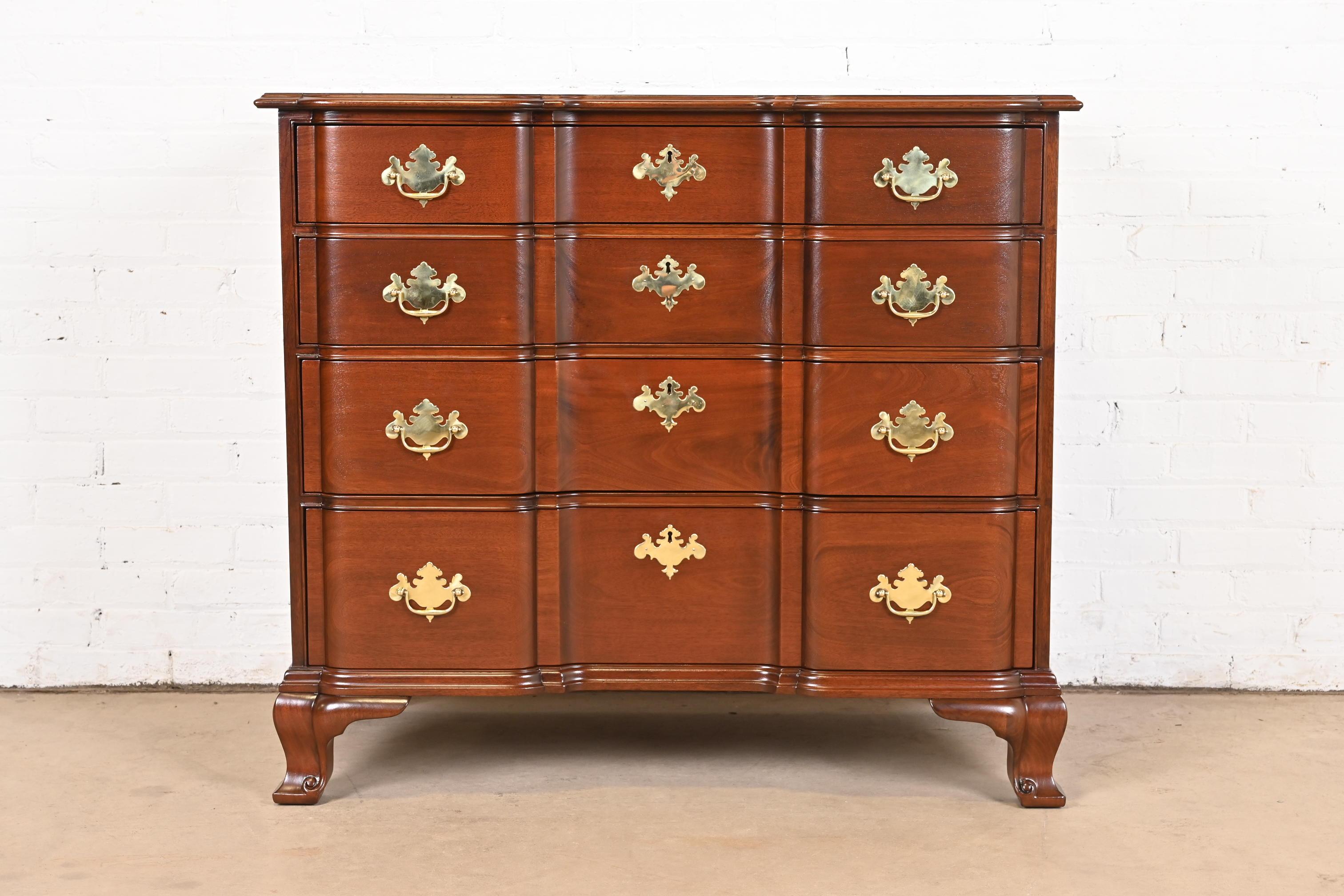 American Kindel Furniture Georgian Mahogany Block Front Chest of Drawers, Refinished For Sale