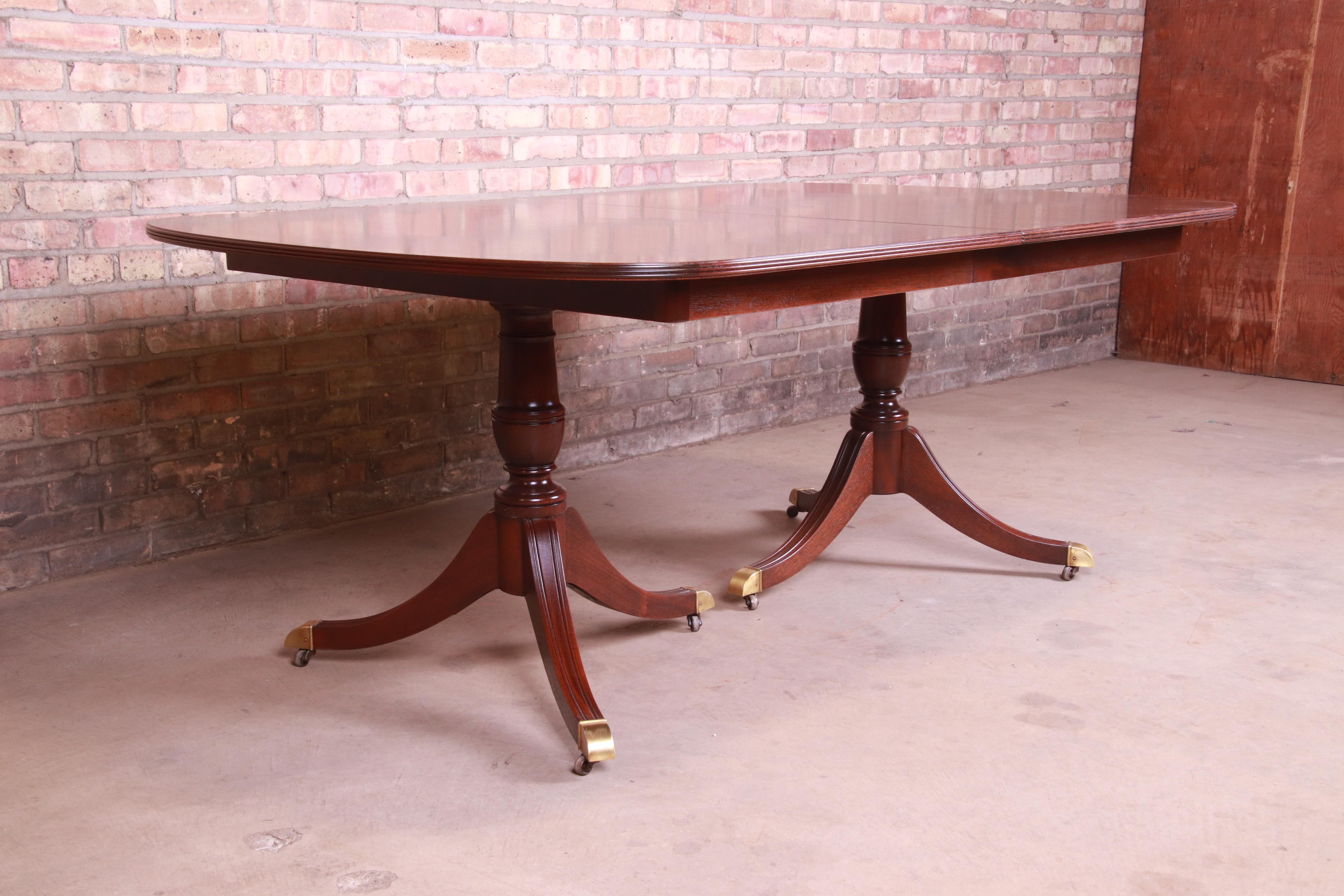 Kindel Furniture Georgian Mahogany Double Pedestal Dining Table, Refinished 7