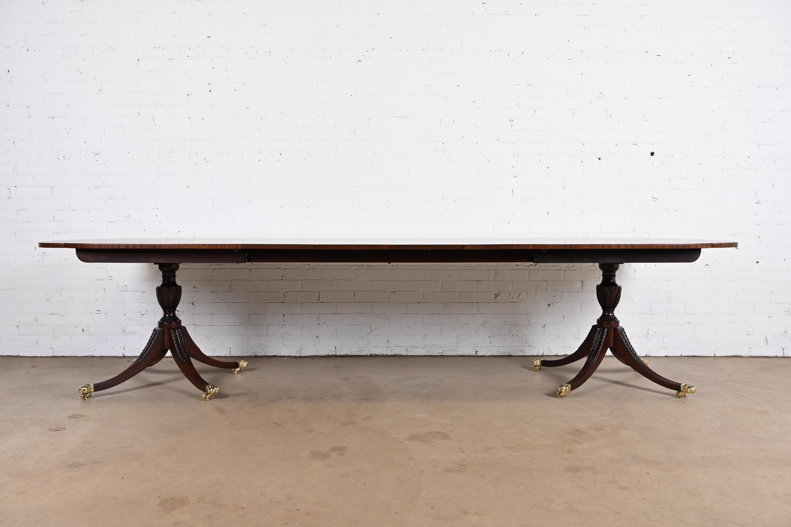 Late 20th Century Kindel Furniture Georgian Mahogany Double Pedestal Dining Table, Refinished For Sale