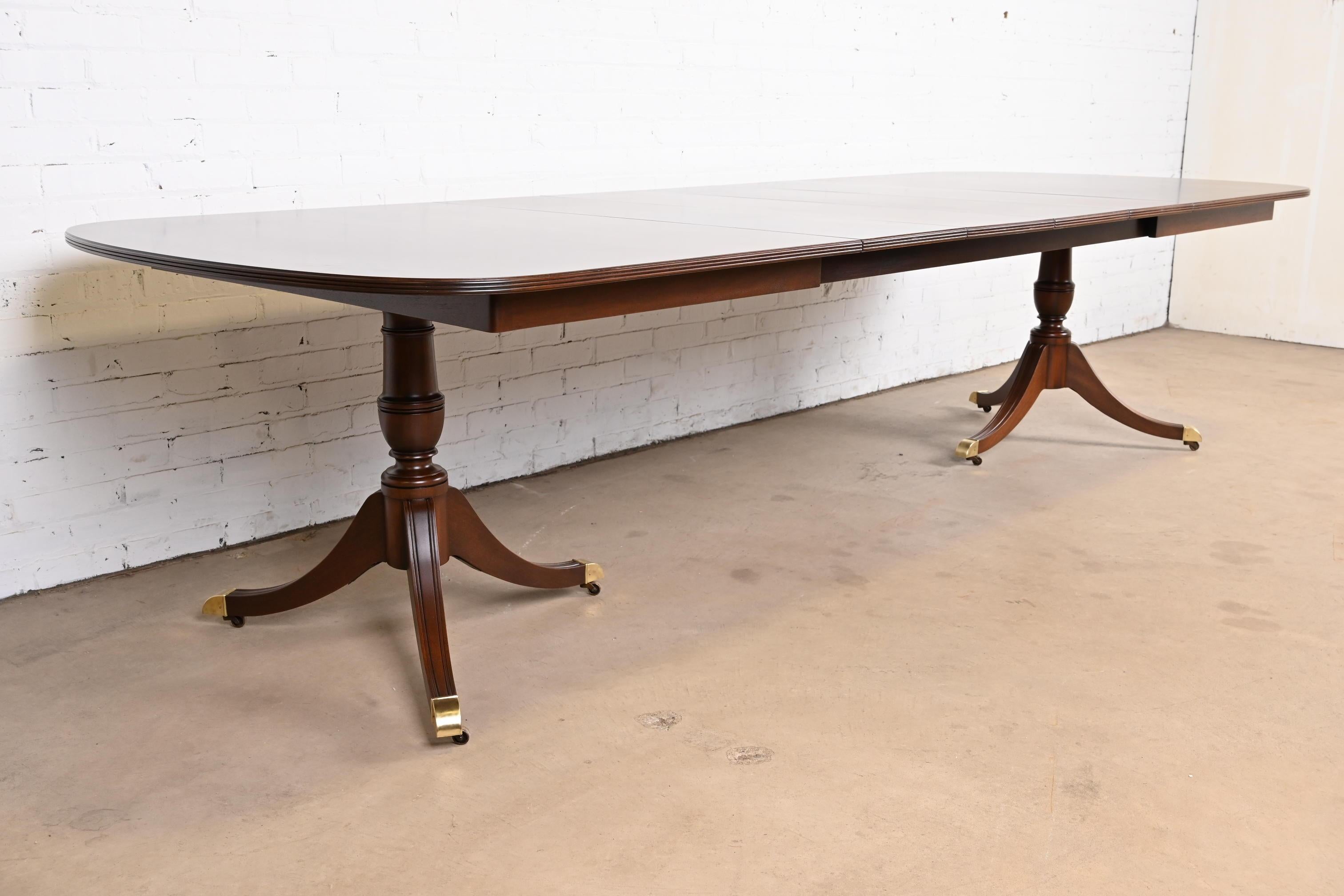 Kindel Furniture Georgian Mahogany Double Pedestal Dining Table, Refinished For Sale 1