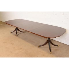 Kindel Furniture Mesa de Comedor Georgiana de Caoba con Doble Pedestal, Reacabada