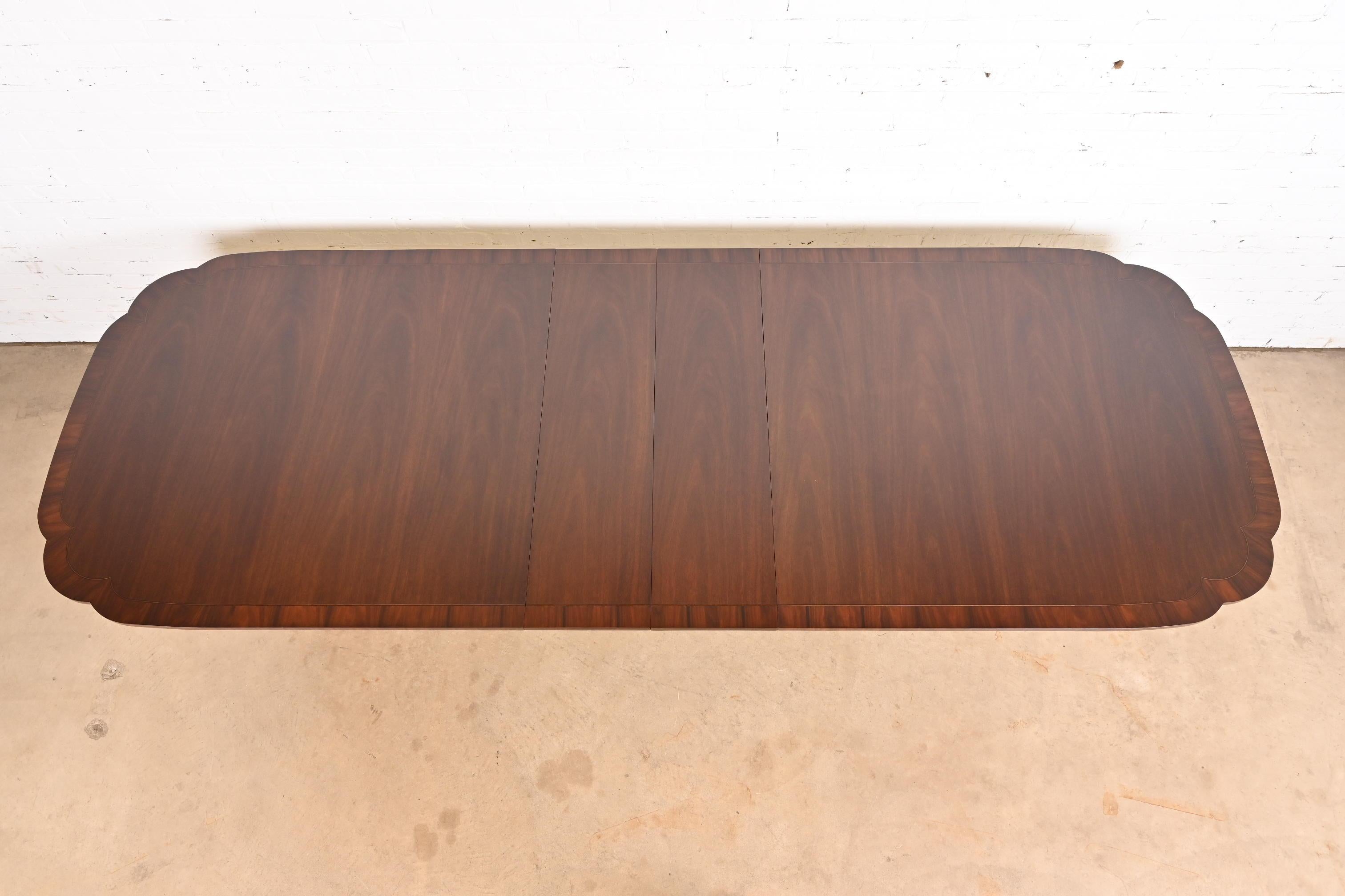 Late 20th Century Kindel Furniture Georgian Mahogany Double Pedestal Extension Dining Table