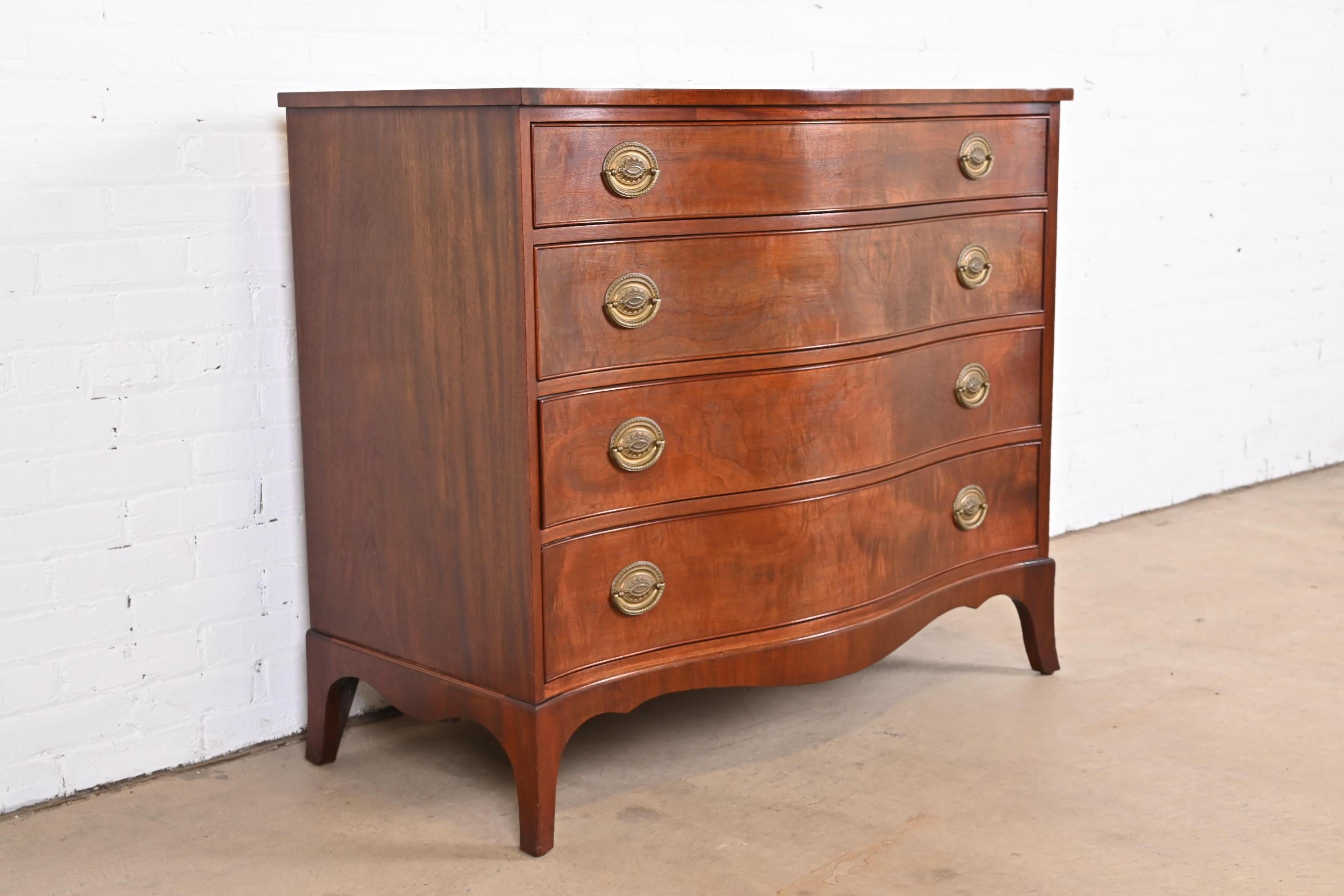 Kindel Furniture Georgian Mahogany Serpentine Front Chest of Drawers ...