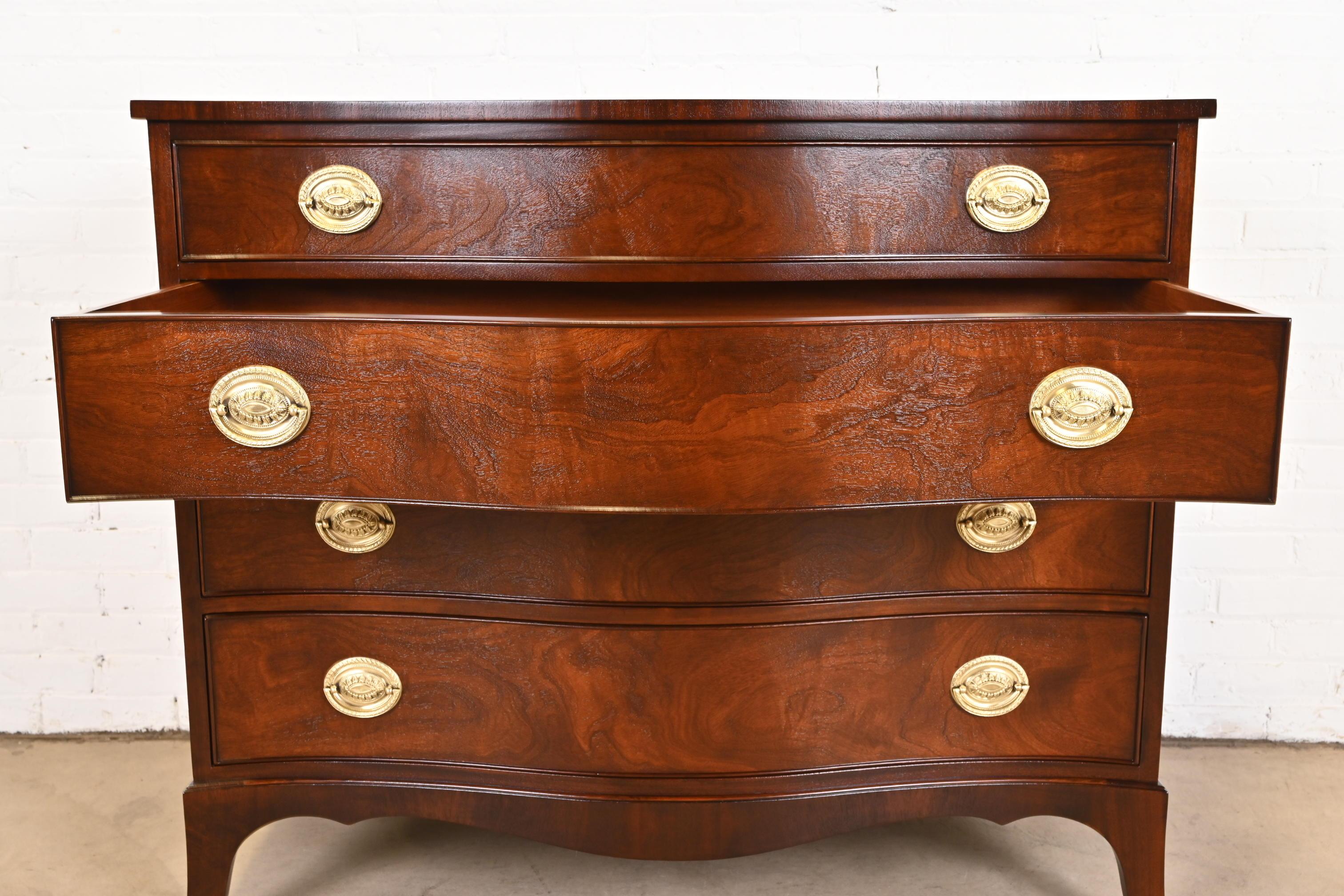 Kindel Furniture Georgian Mahogany Serpentine Front Chest of Drawers, Refinished 4