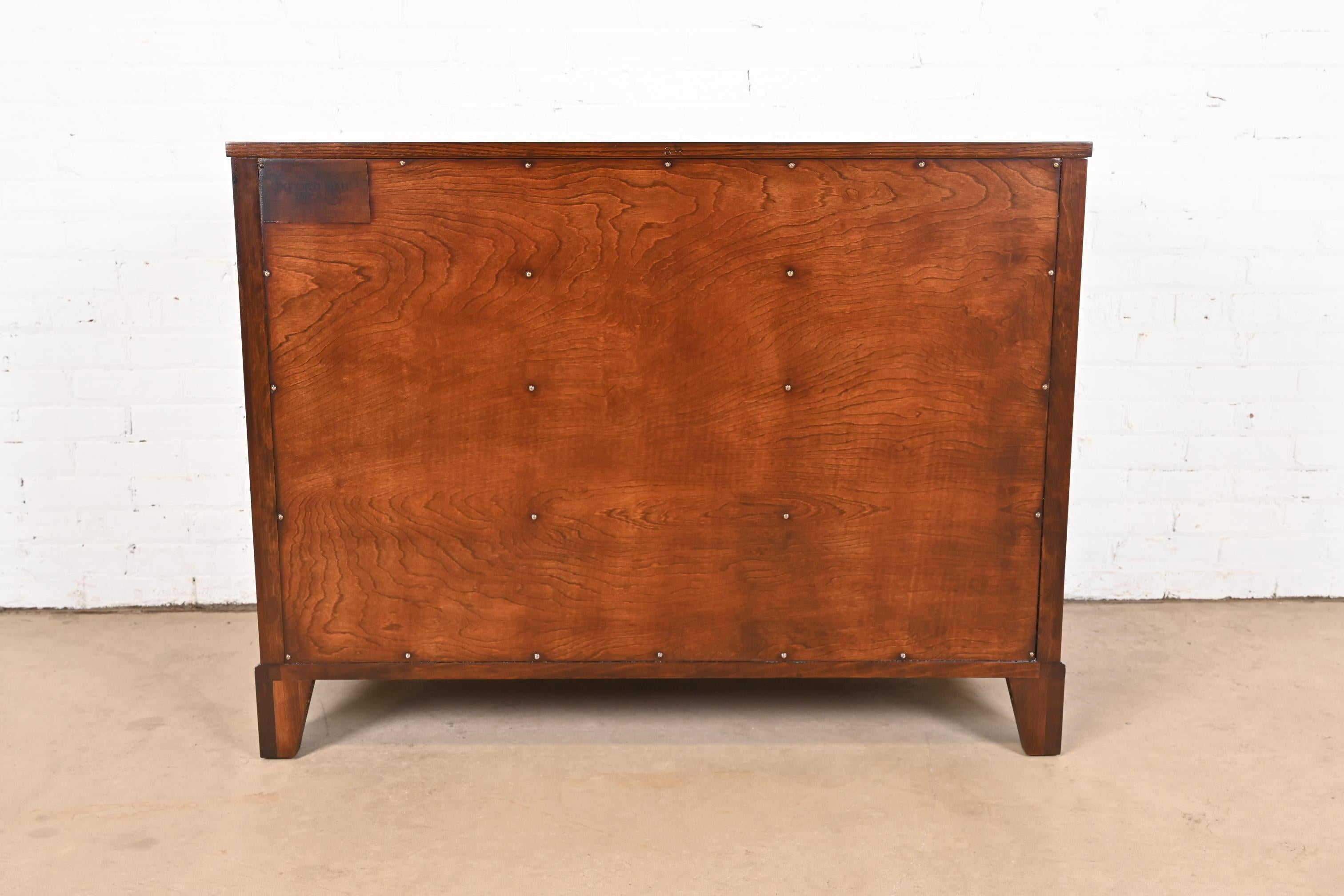 Kindel Furniture Georgian Mahogany Serpentine Front Chest of Drawers, Refinished 10