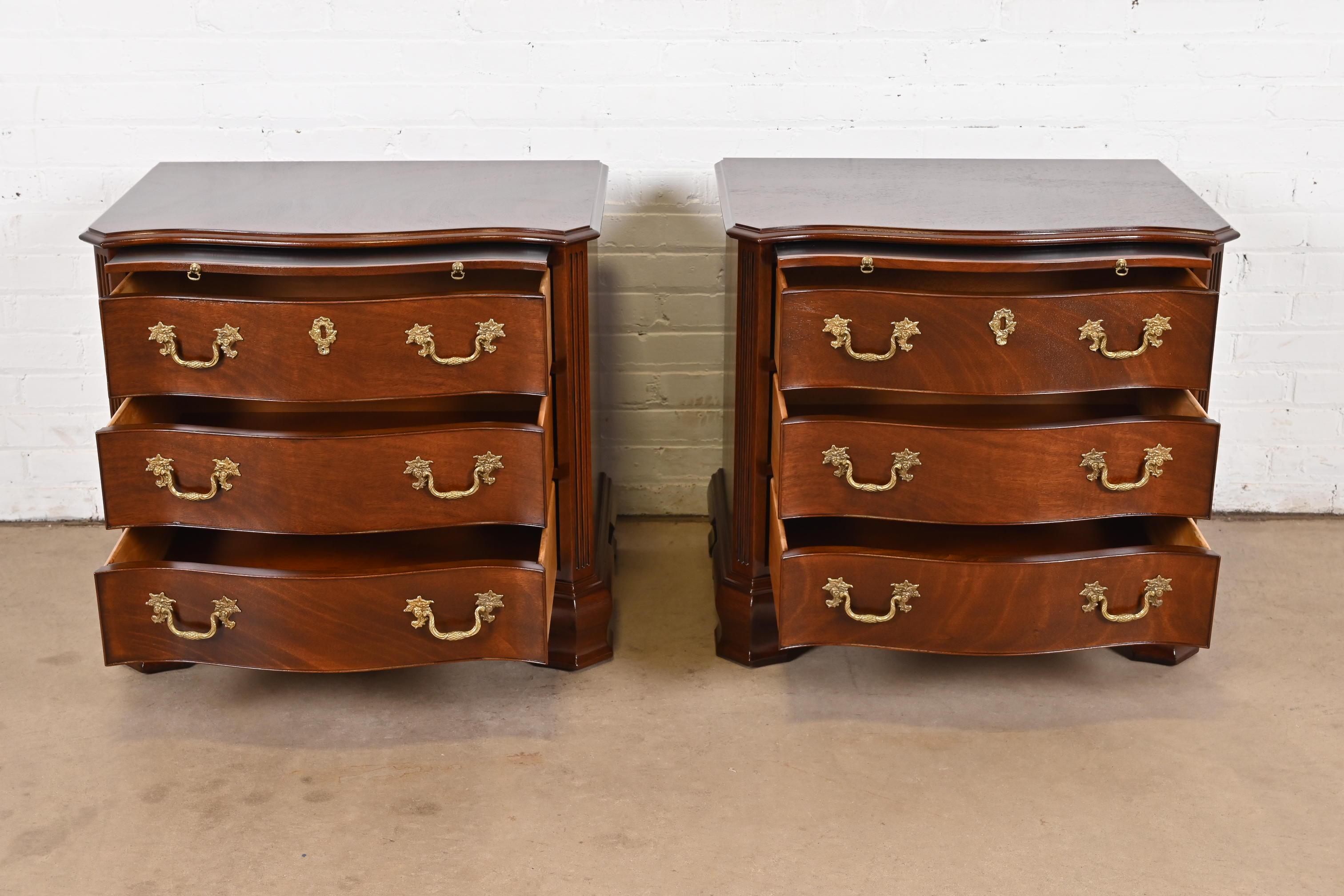Brass Kindel Furniture Georgian Solid Mahogany Serpentine Front Nightstands, Pair