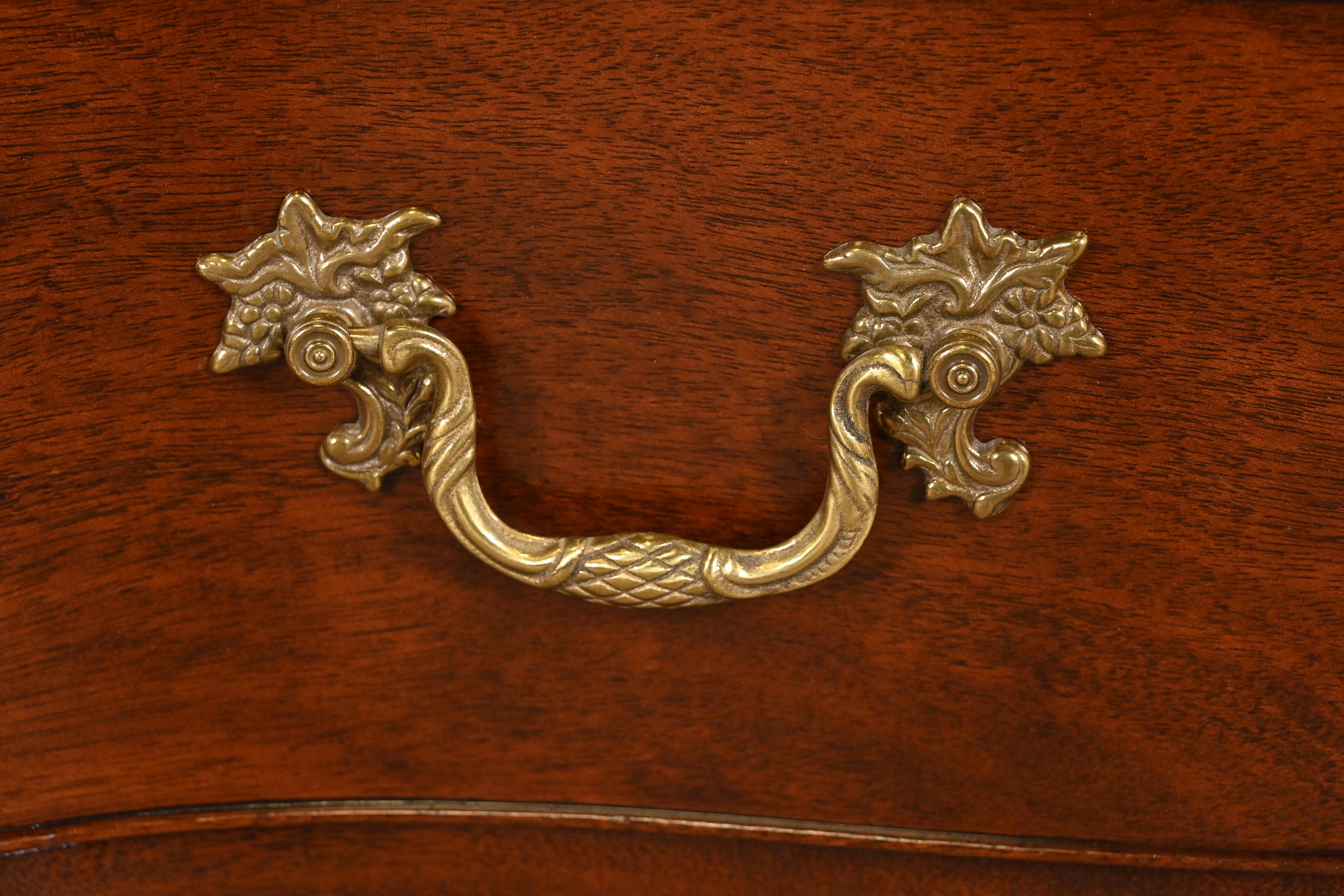 Kindel Furniture Georgian Solid Mahogany Serpentine Front Nightstands, Pair 2