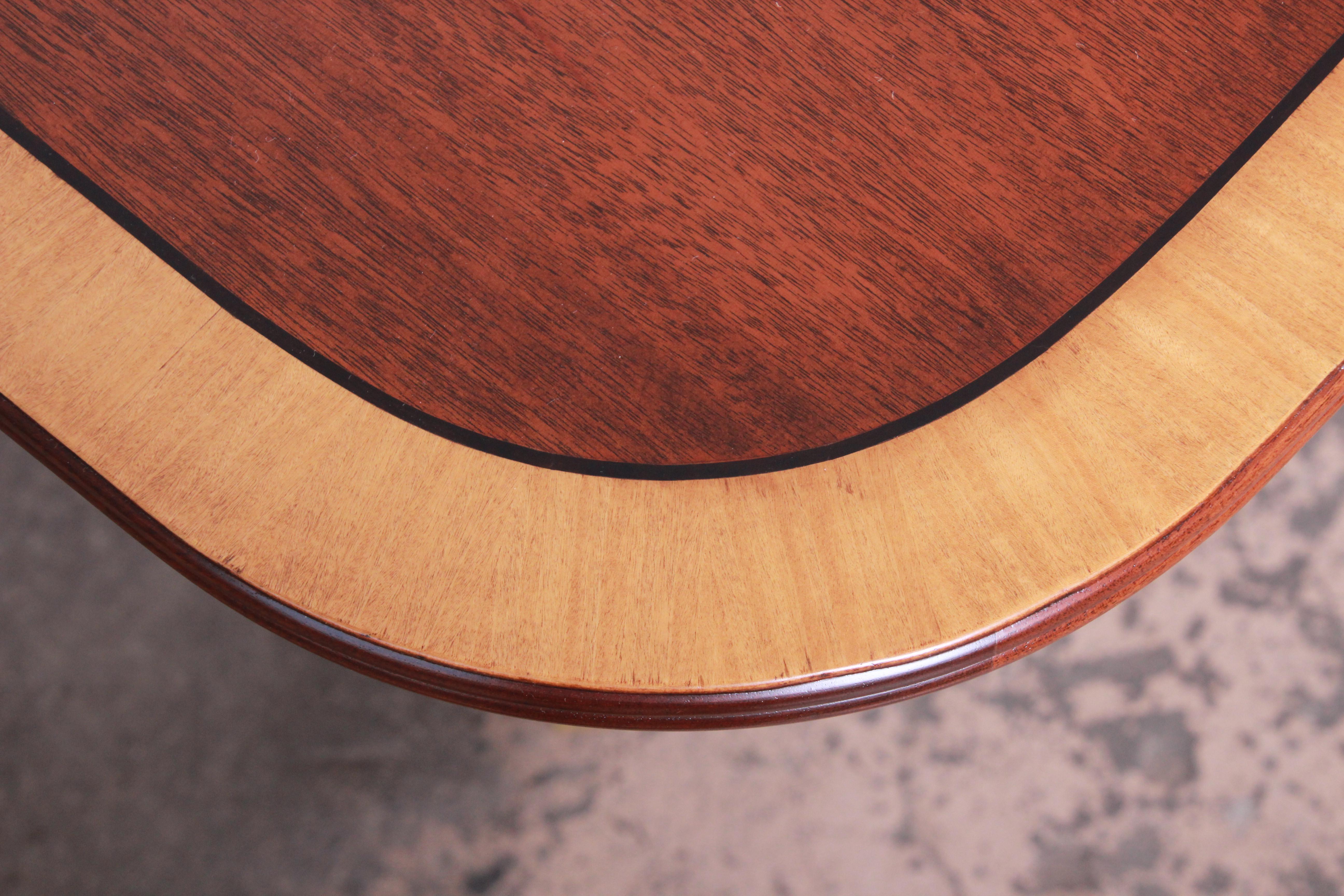 Mid-20th Century Kindel Furniture Georgian Style Mahogany Double Pedestal Extension Dining Table