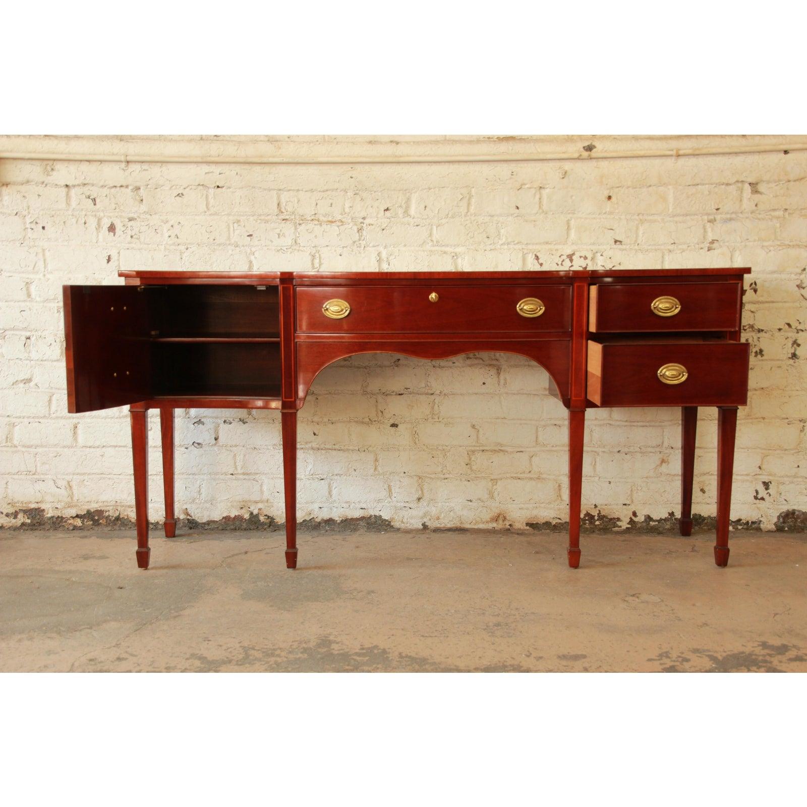 Kindel Furniture Hepplewhite Inlaid Mahogany Sideboard Buffet In Good Condition In South Bend, IN