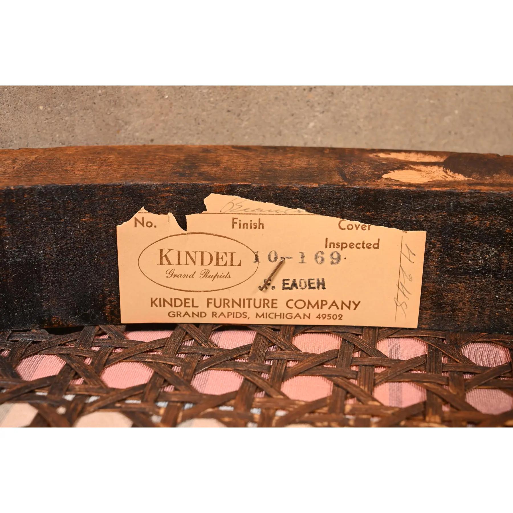 Kindel Furniture Hollywood Regency Silla club de bambú sintético y caña, circa 1970s en venta 5