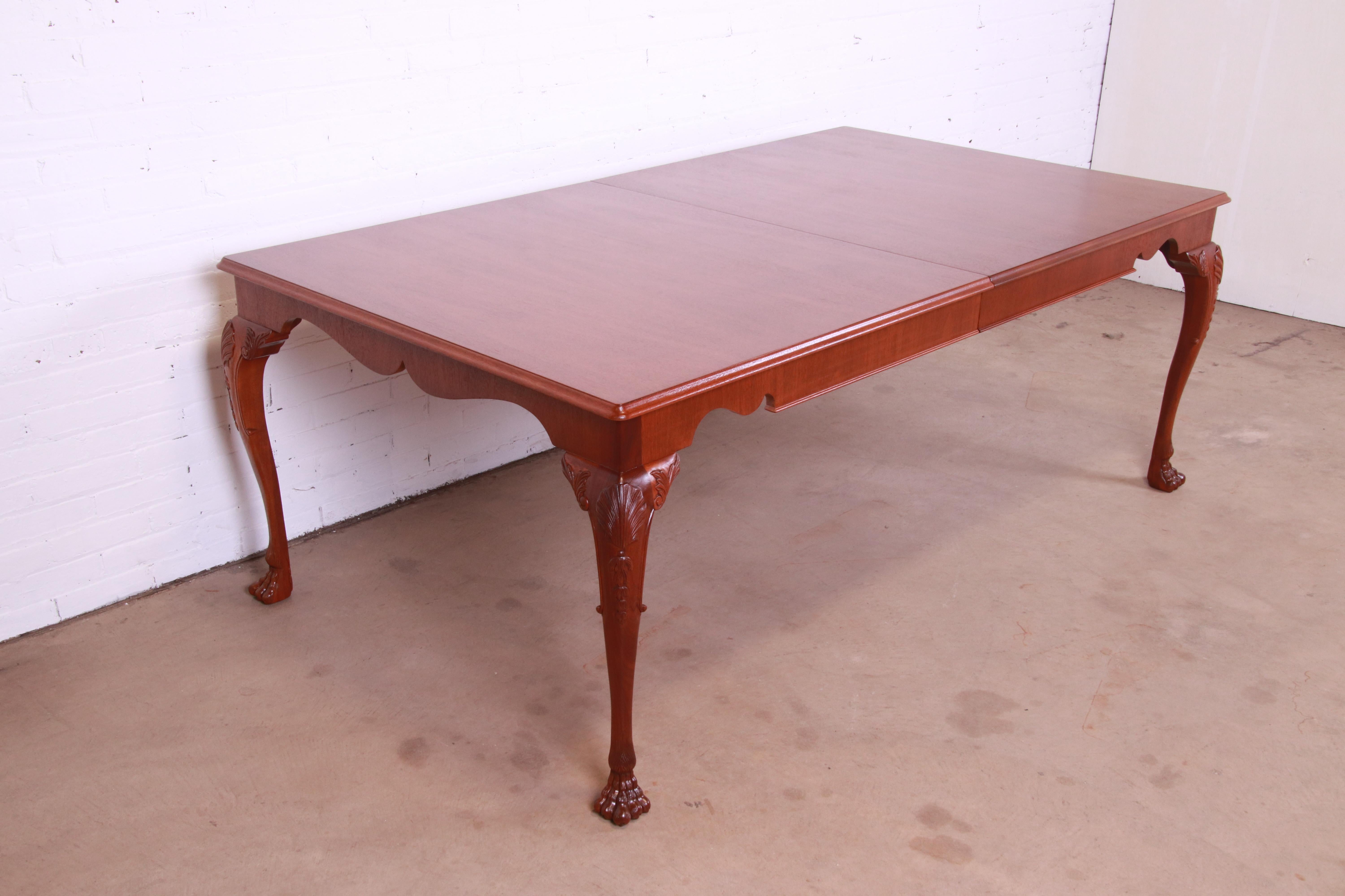 Kindel Furniture Irish Georgian Carved Mahogany Dining Table, Newly Refinished For Sale 10